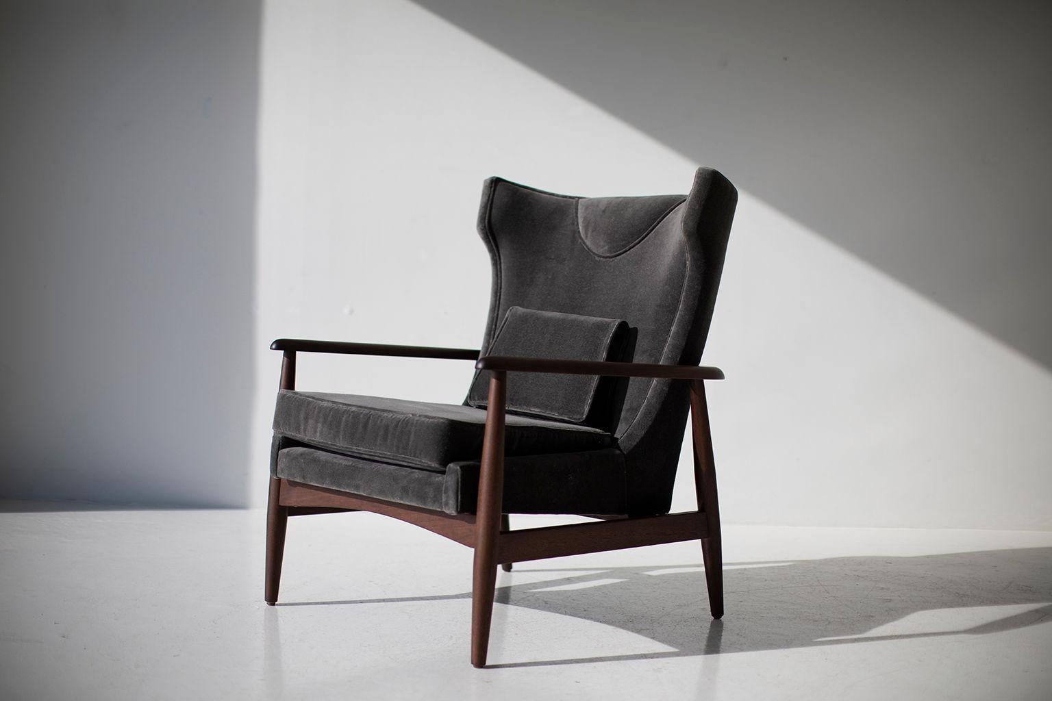 Lawrence Peabody Wing Chair pour Craft Associates en vente 3