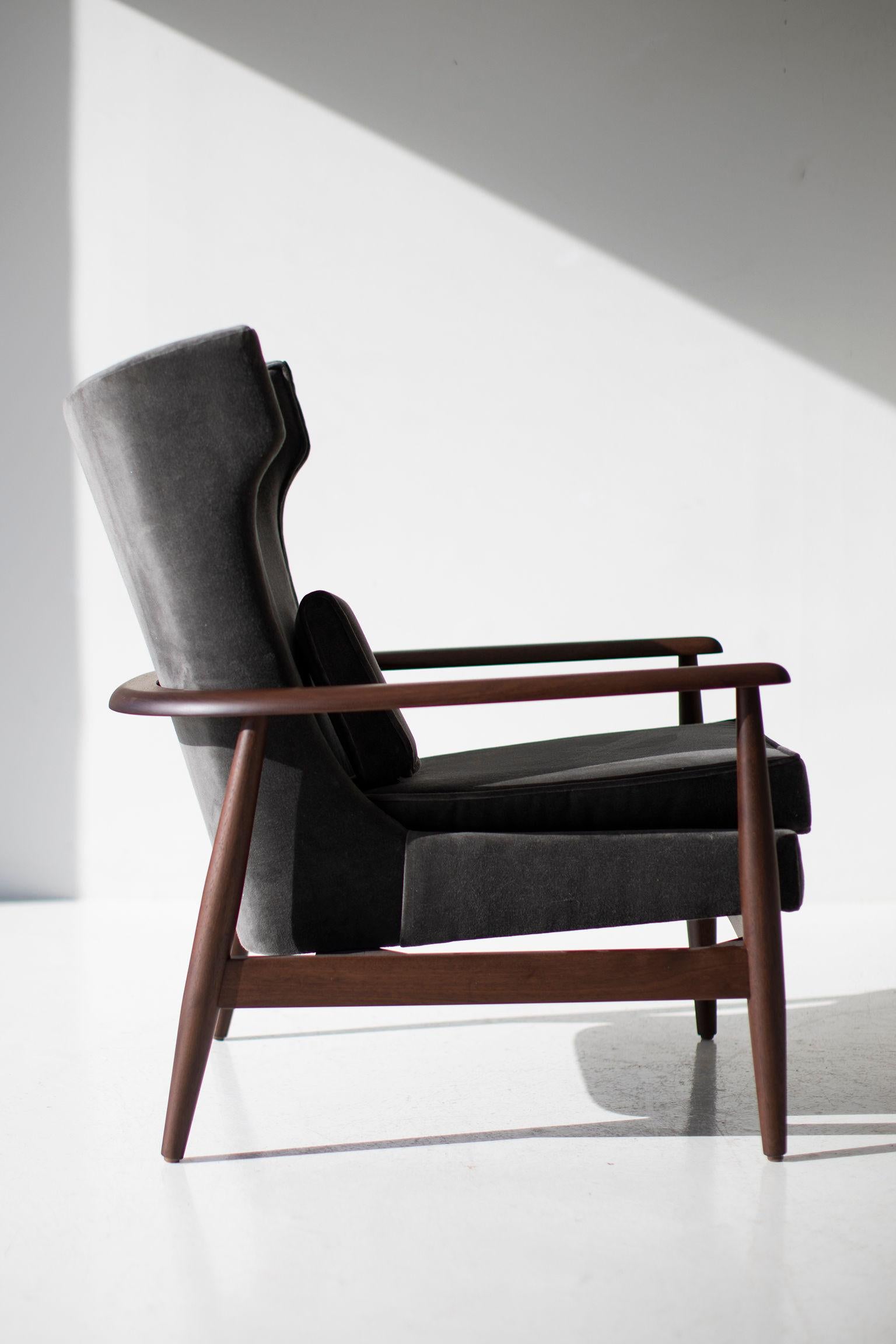 Américain Lawrence Peabody Wing Chair pour Craft Associates en vente