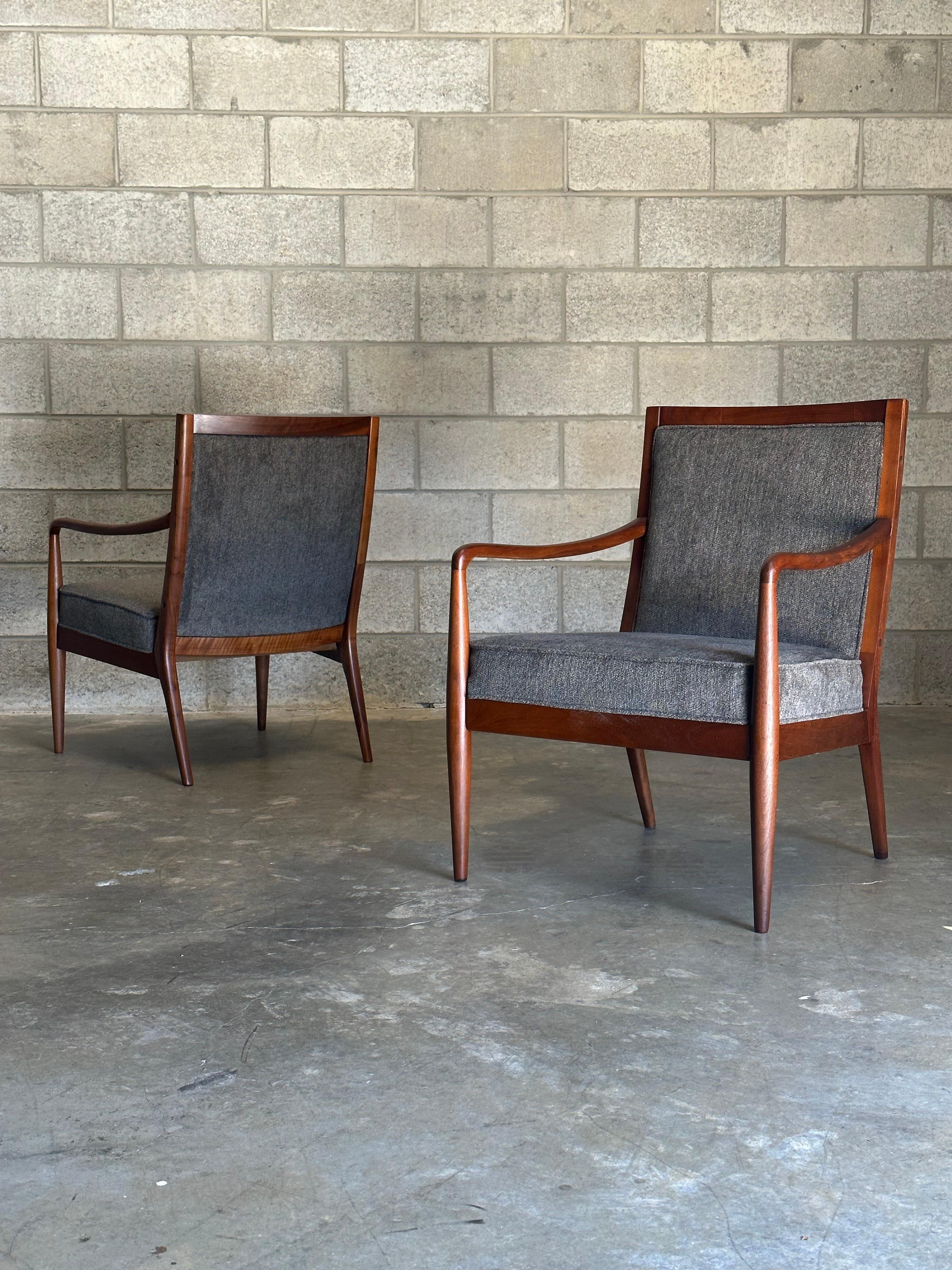 Mid-20th Century Lawrence Peadbody for Richardson Nemschoff Lounge Chairs- A Pair For Sale