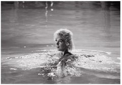 Marilyn Monroe In Pool, Somethings Got To Give, (Black and White)