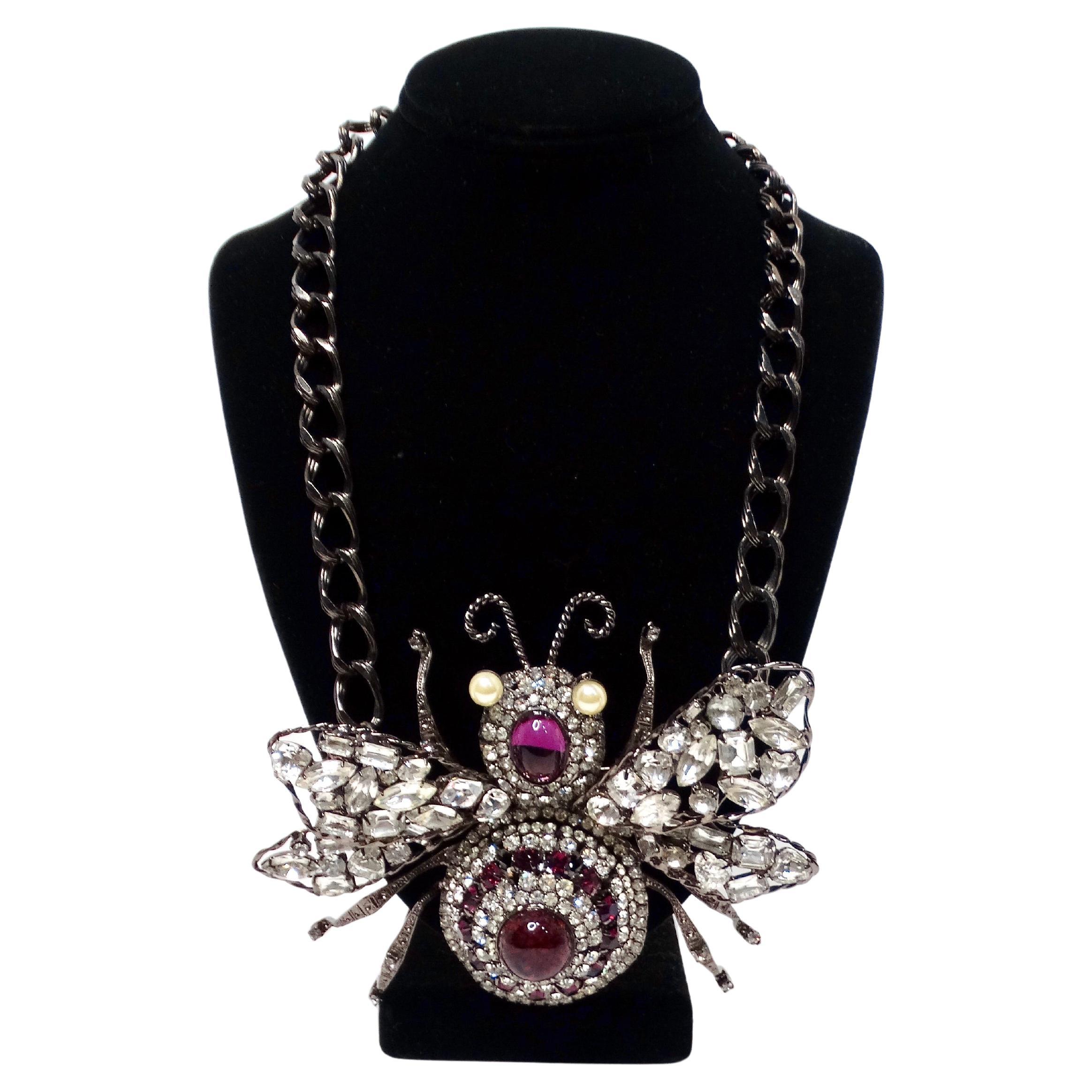 Collana o spilla con ape grande impreziosita da Lux di Lawrence Vrba in vendita