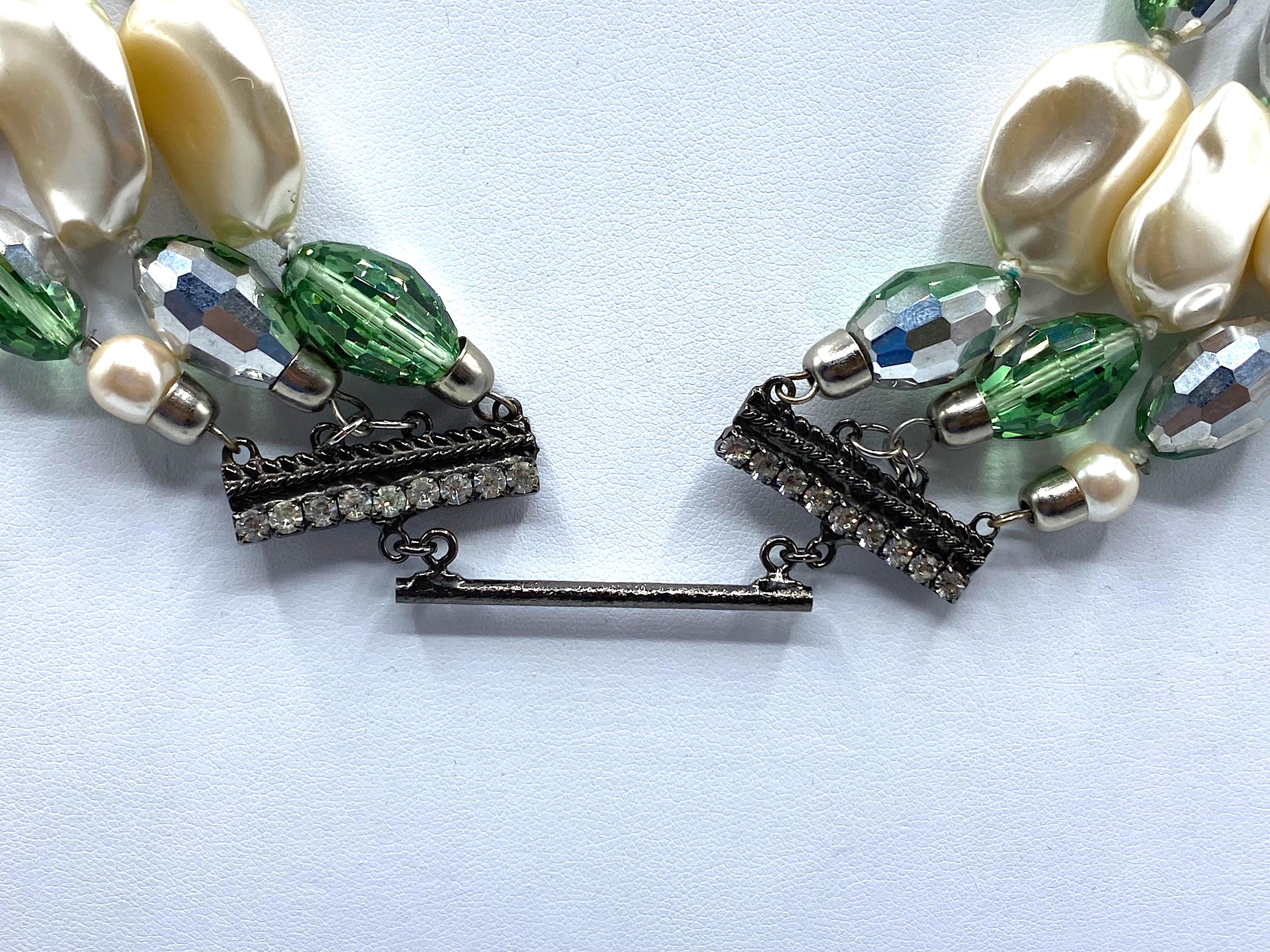 Collana di perle e cristalli Lawrence Vrba con spilla a grappolo staccabile in vendita 8