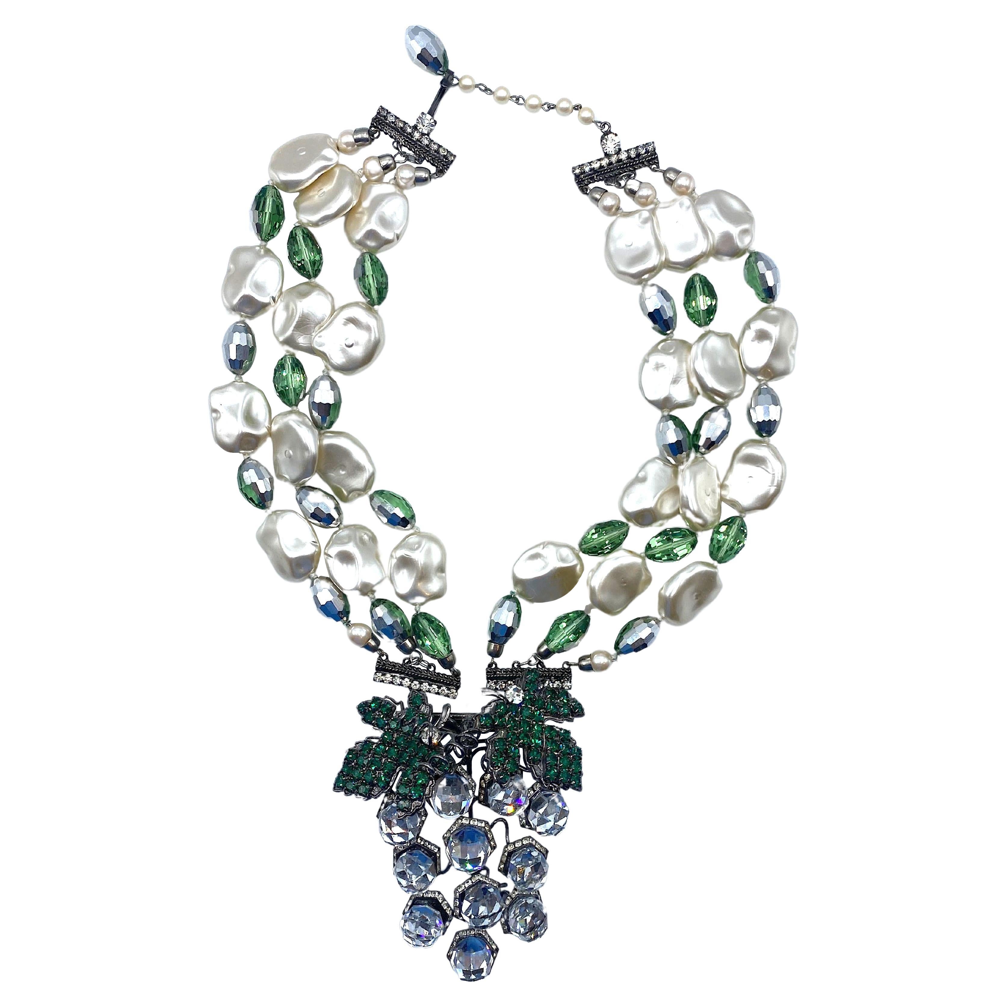 Lawrence Vrba Collar de perlas y cristales con broche de racimo de uvas desmontable en venta
