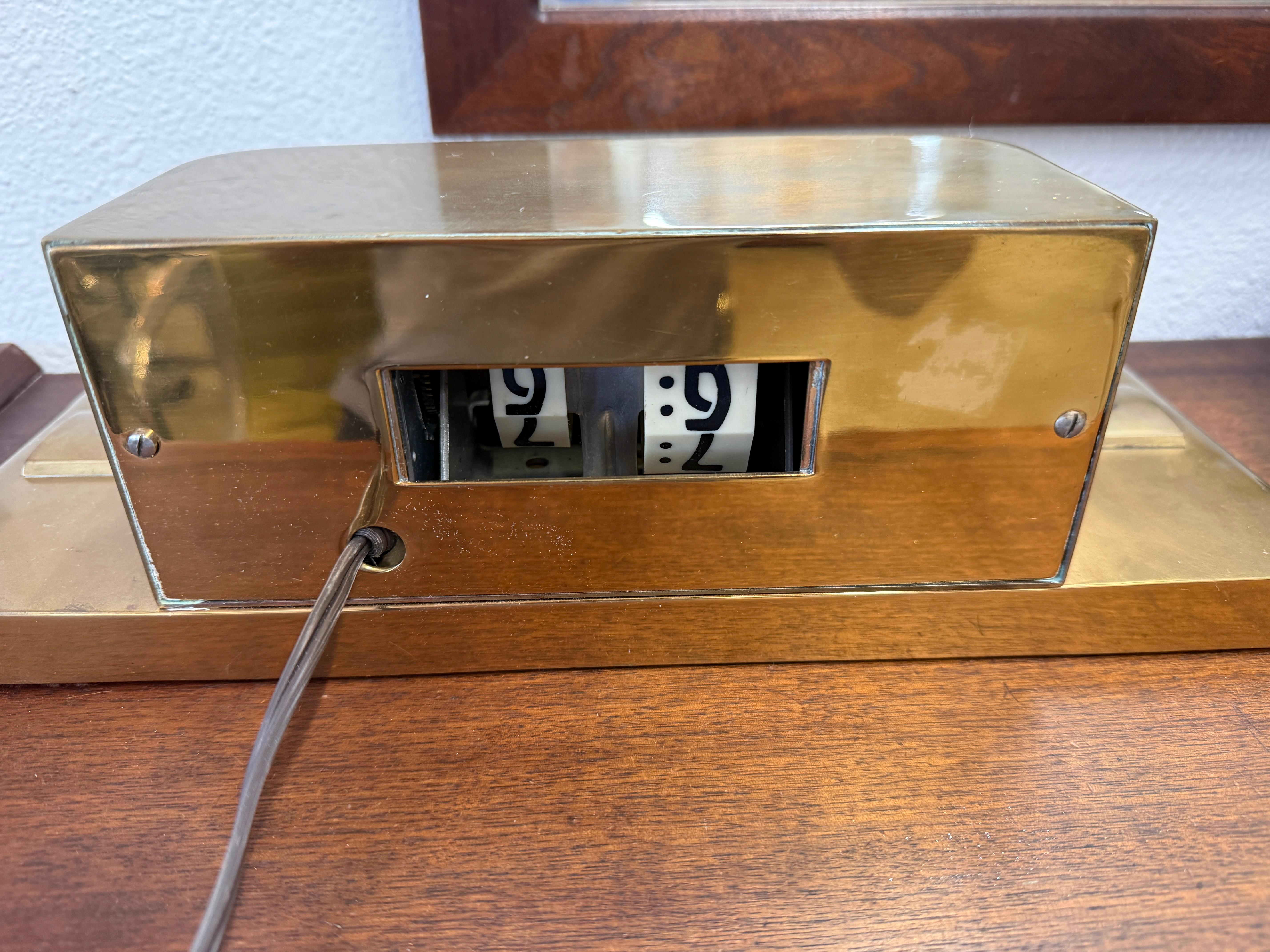 Lawson Art Deco Copper Clock in Working Order en venta 3