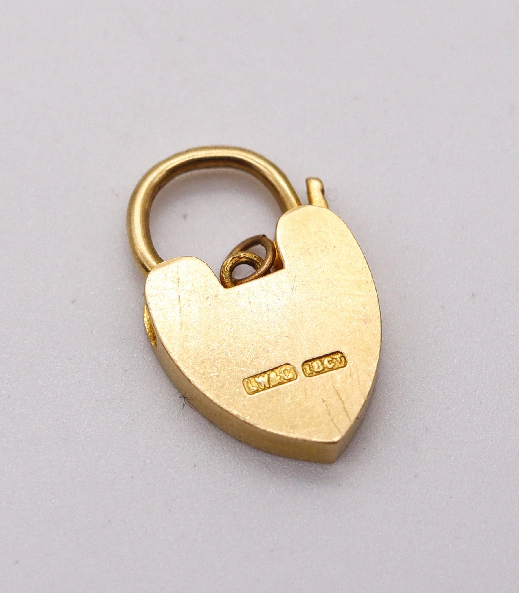 LAWSON WARD & GAMMAGE 1910 Edwardian Heart Shaped Lover Padlock In 18Kt Gold 1