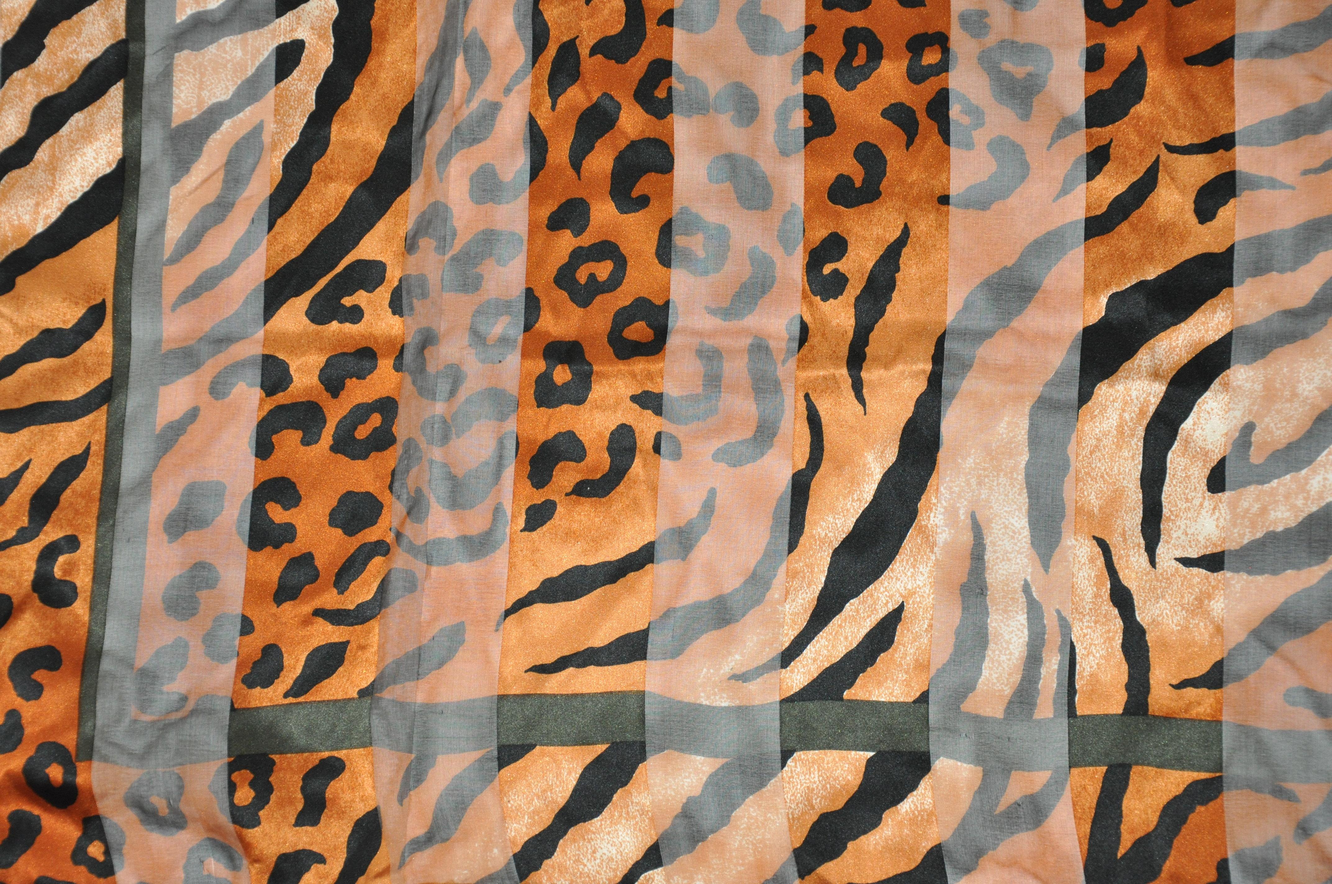 Sciarpa Layback Leopard Within con stampa leopardata in seta e chiffon in vendita 6