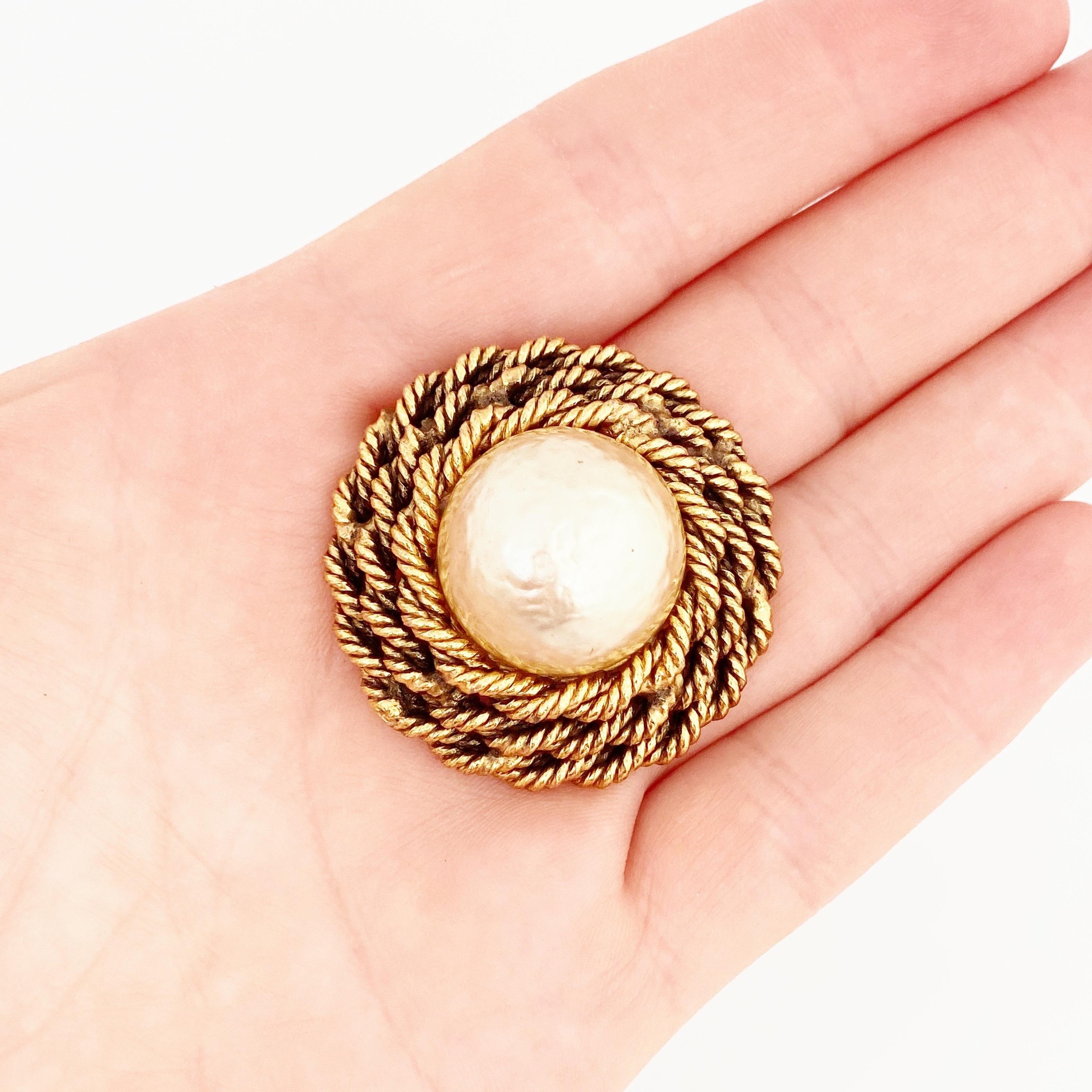 Modern Layered Baroque Pearl Brooch With Gold Rope Detail, 1950s For Sale