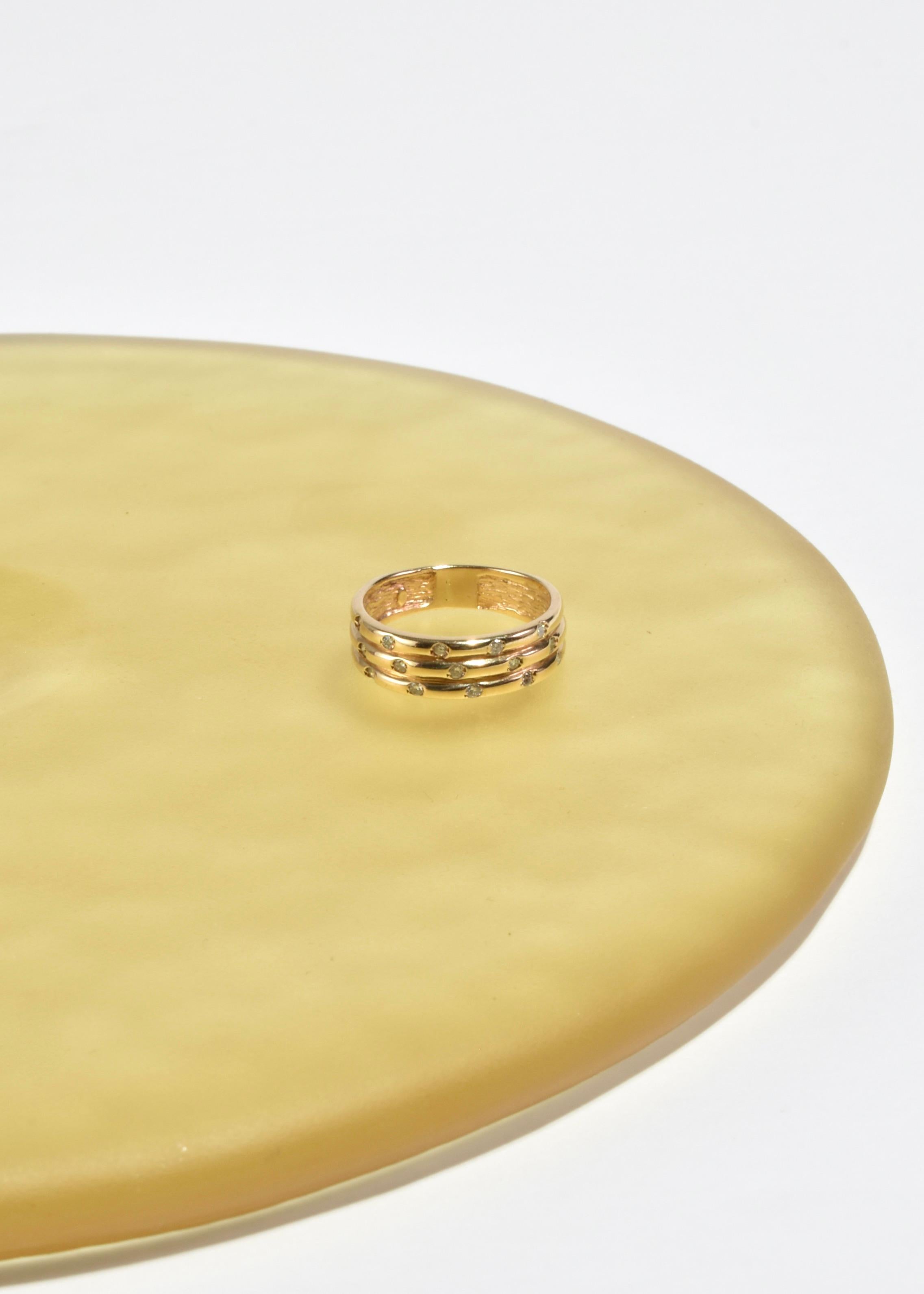 Layered Gold Diamond Ring In Excellent Condition In Richmond, VA