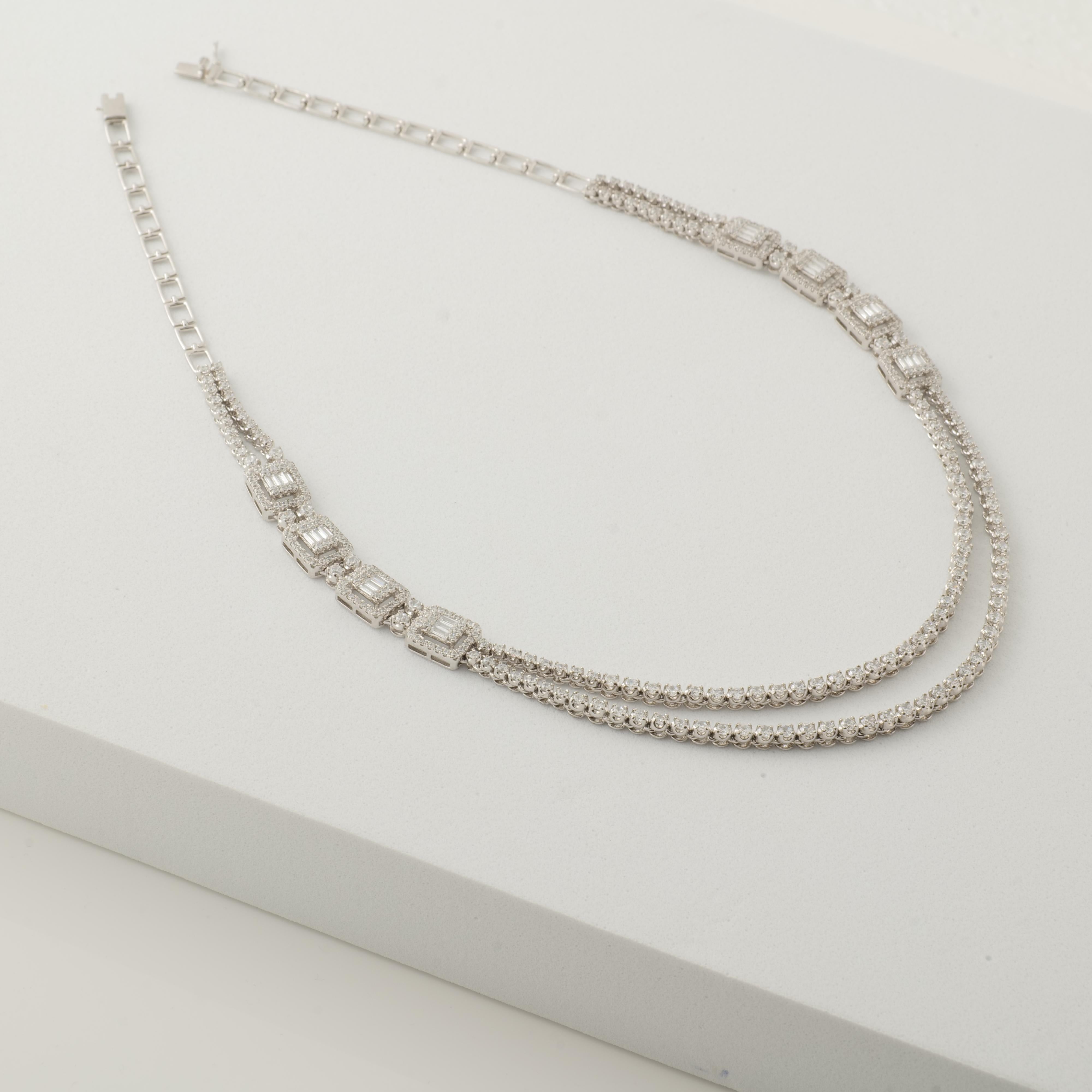 Mehrschichtige Halo-Illusions-Diamantenhalskette aus 14k massivem Gold (zertifiziert) im Angebot 2