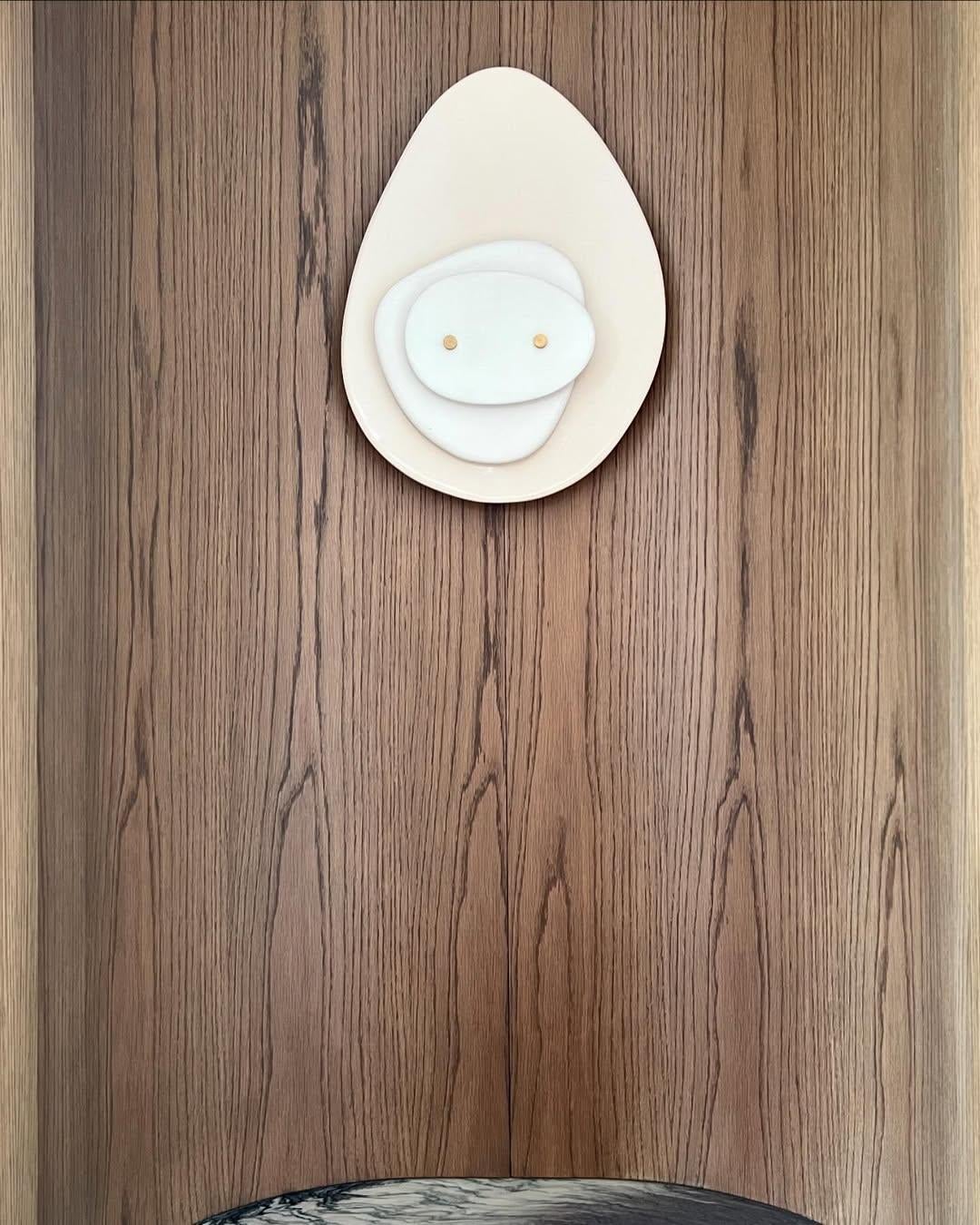 Layered Off-White Organic Ceramic Contemporary Wall Sconce by Elsa Foulon For Sale 12