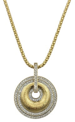 Layered Pavé Diamond Concentric Circle Pendant Necklace in 14 Karat Yellow Gold