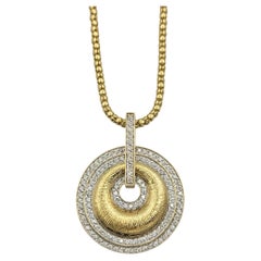 Layered Pavé Diamond Concentric Circle Pendant Necklace in 14 Karat Yellow Gold