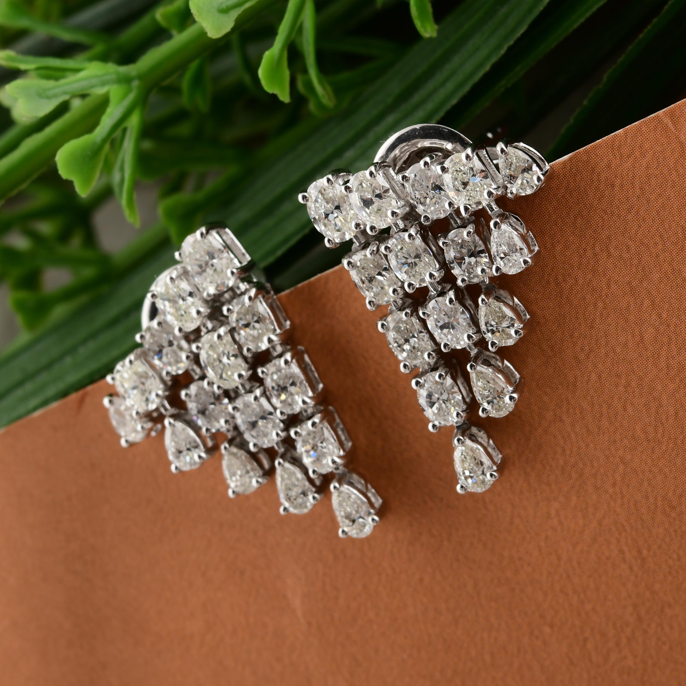 Pendientes de diamantes en capas de oro blanco de 14k con claridad SI y color HI en Nuevo estado para la venta en Diera, Dubai