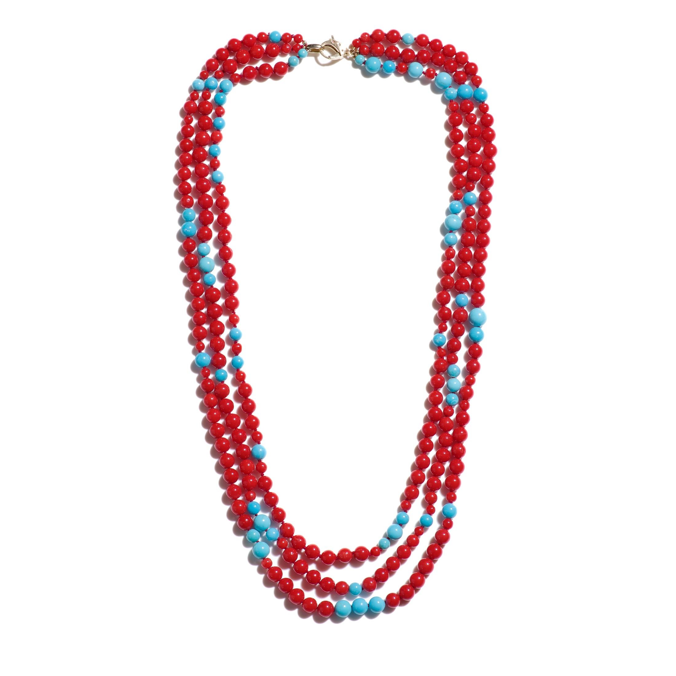 Taille ronde Estate Layered Sleeping Beauty Turquoise Diamond Gold Necklace en vente