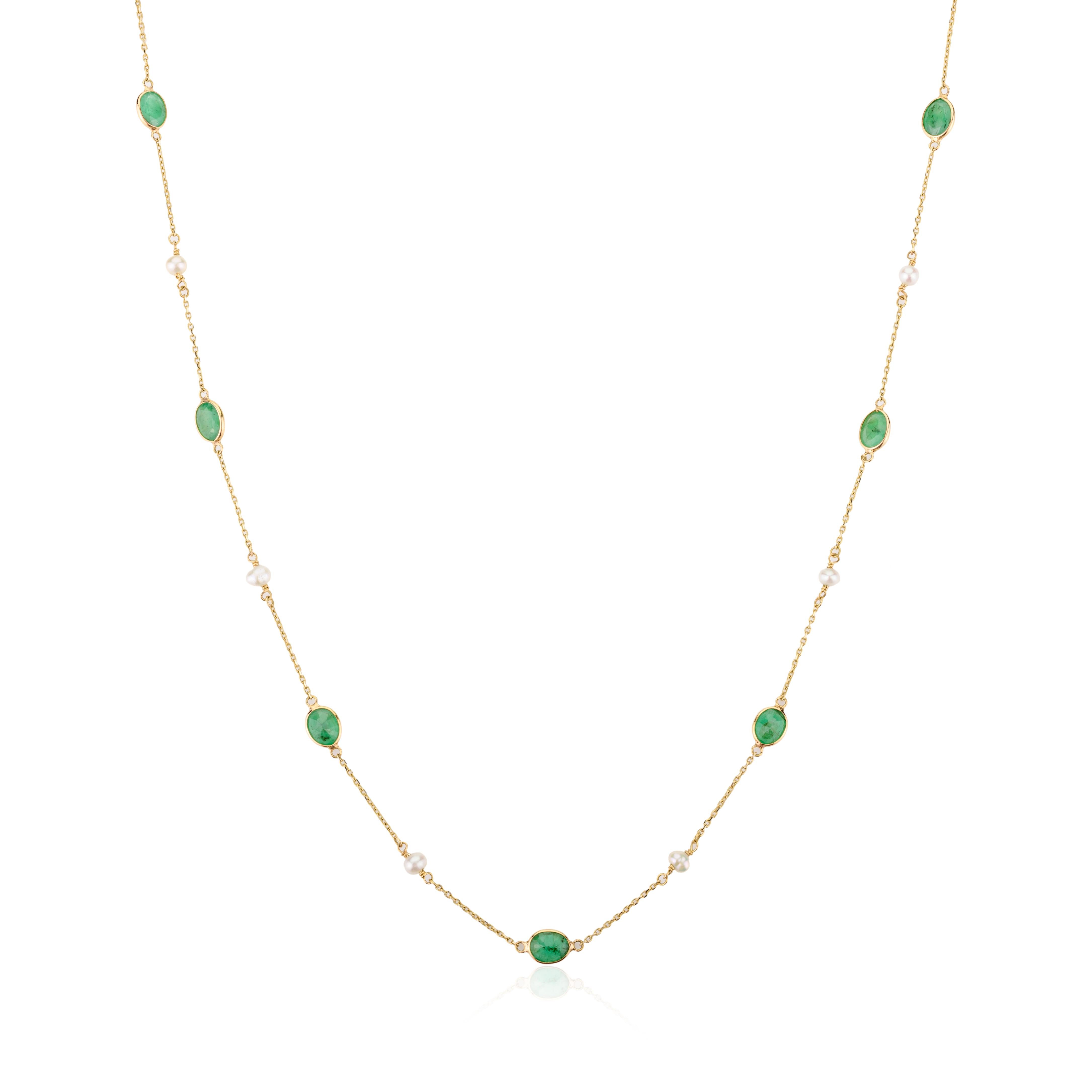Modernist Layering Emerald Pearl Delicate Chain Necklace Gift for Mom in 18k Yellow Gold For Sale