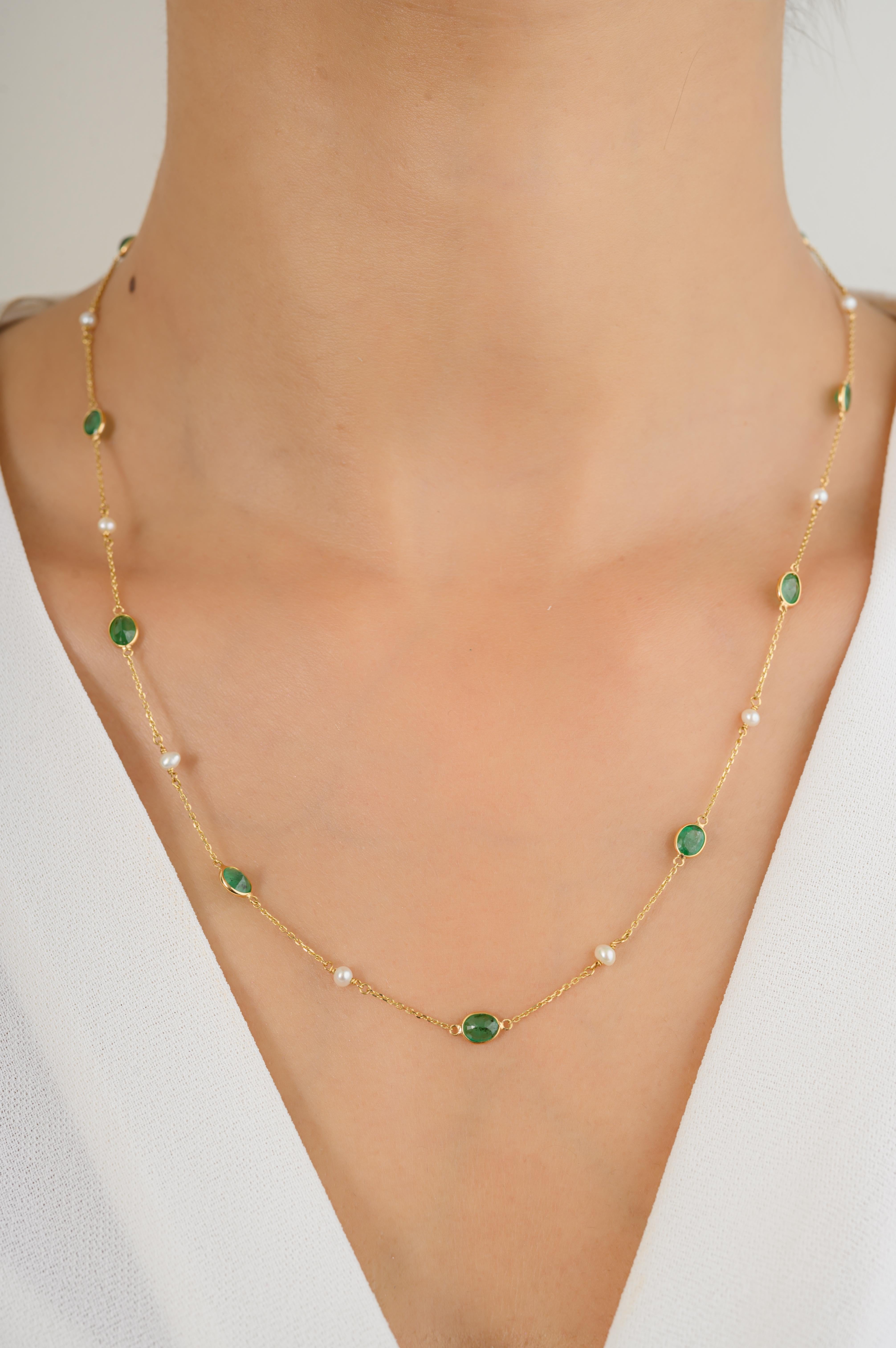 Mixed Cut Layering Emerald Pearl Delicate Chain Necklace Gift for Mom in 18k Yellow Gold For Sale