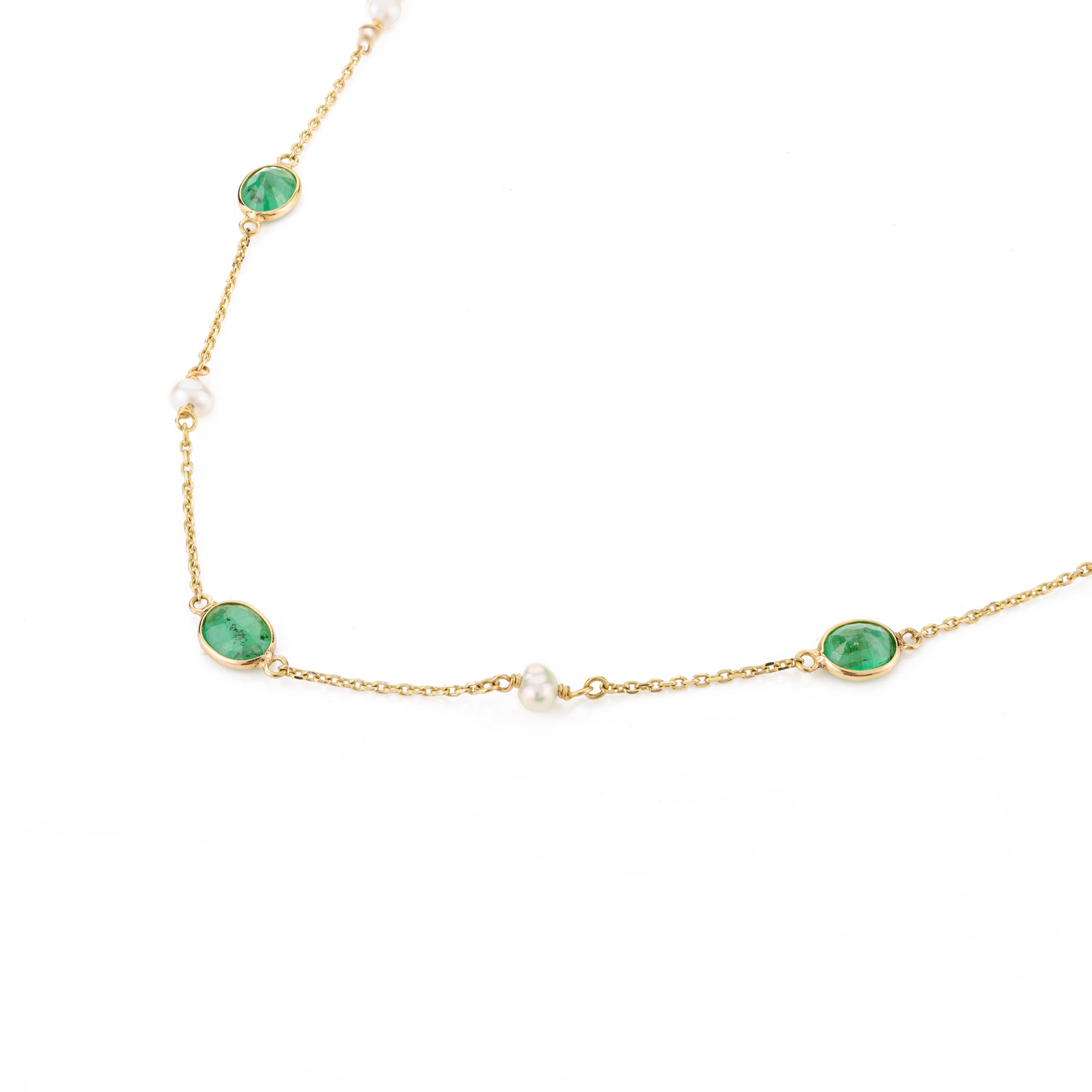 Layering Emerald Pearl Delicate Chain Necklace Gift for Mom in 18k Yellow Gold For Sale 1