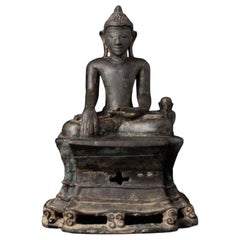 Periodo Laymyo: XI-XII secolo. Pezzo speciale: statua di Buddha dell'Arakan in bronzo di epoca molto antica