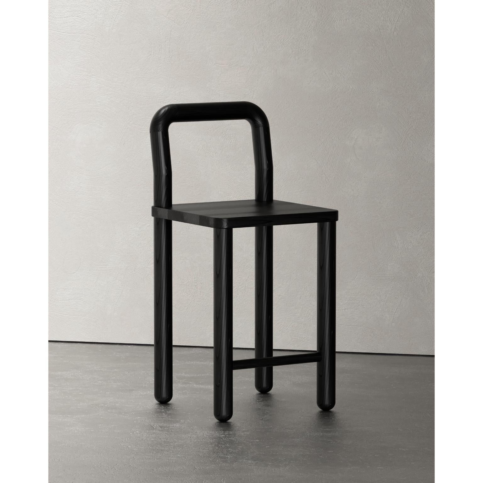 Layout Counter Chair by Studio Super Sunday
Dimensions: D 43,2 x W 43,2 x H 91,4 cm.
Materials: Oak.

Available in six different finishes. Prices may vary. Please contact us.

We are a Canadian furniture design studio from Montreal that creates