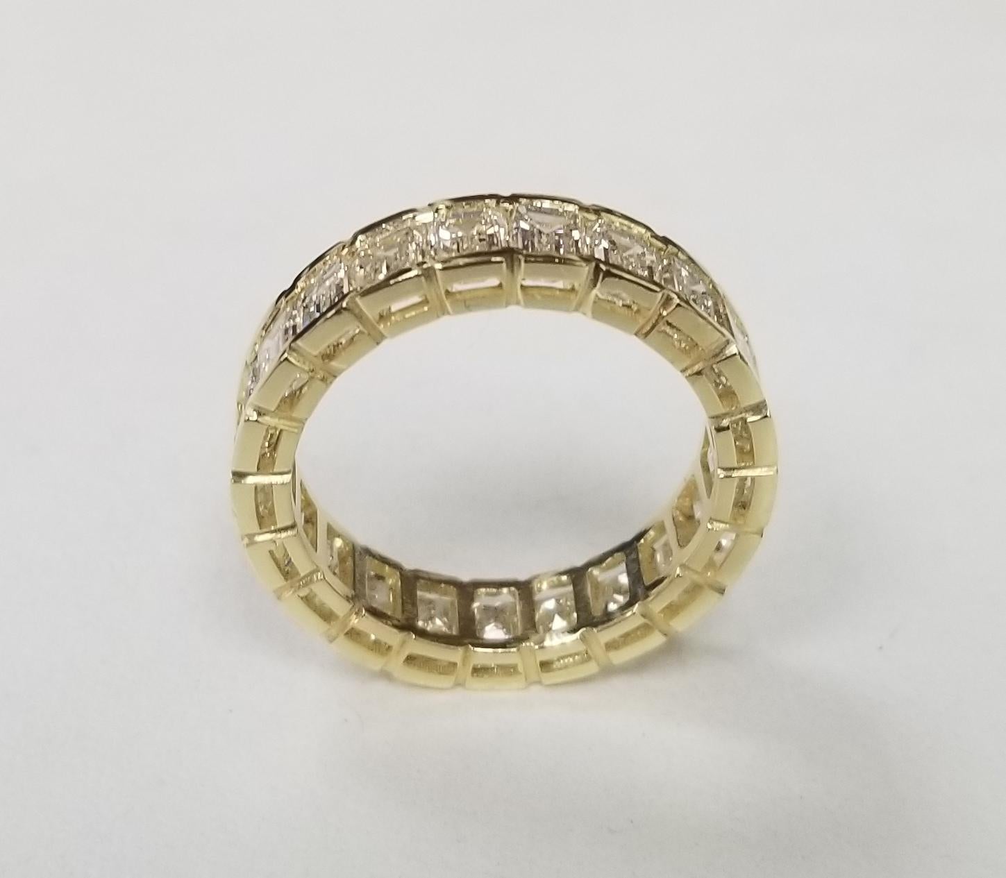 Layout of Emerald Cut Diamonds for an Eternity Ring 6.07 Carat For Sale 4