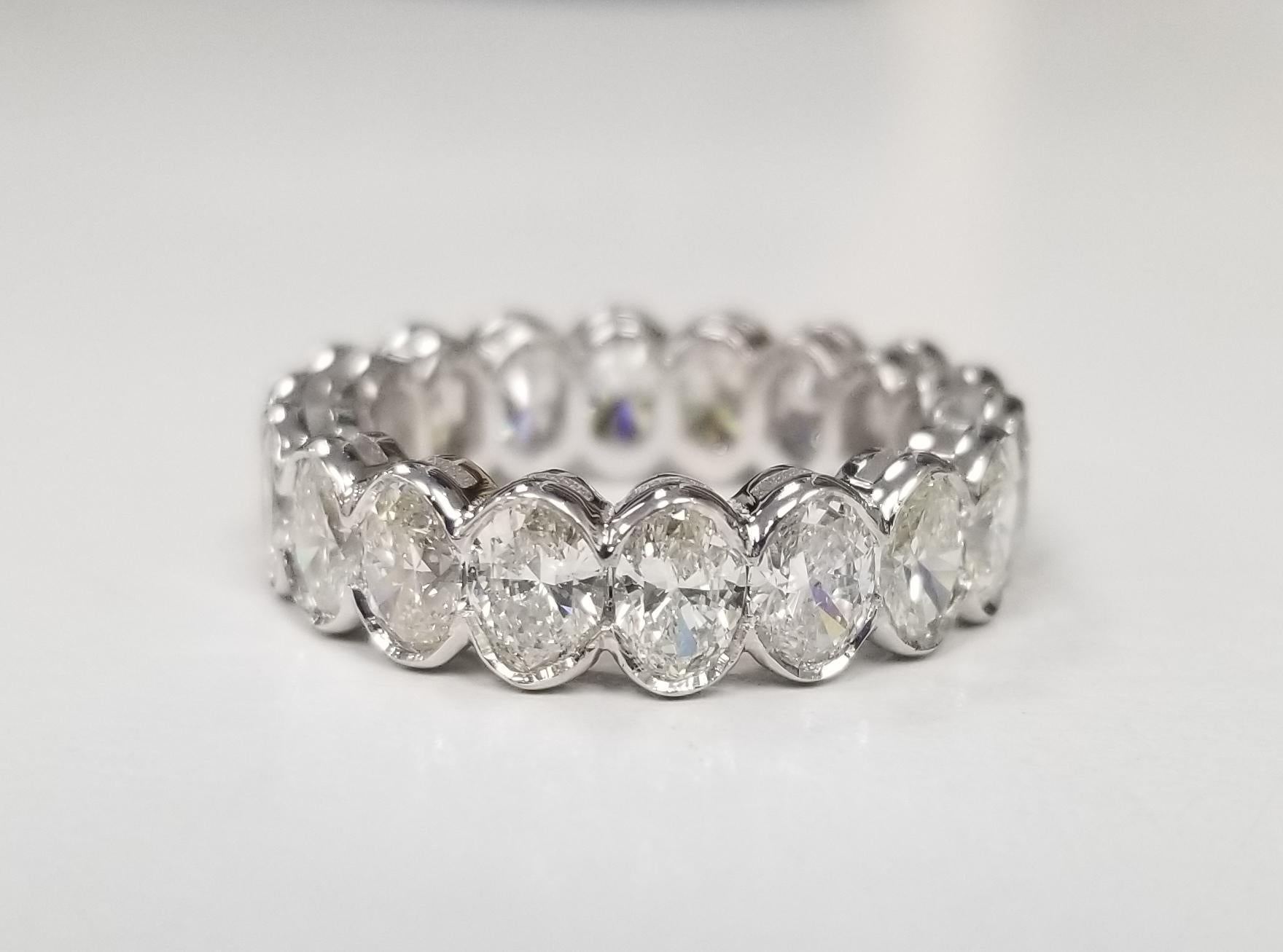 Layout of Oval Cut Diamonds for an Eternity Ring 3.07 Carat For Sale 1