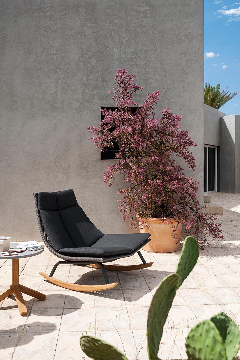 Laze outdoor lounge chairs are designed as 