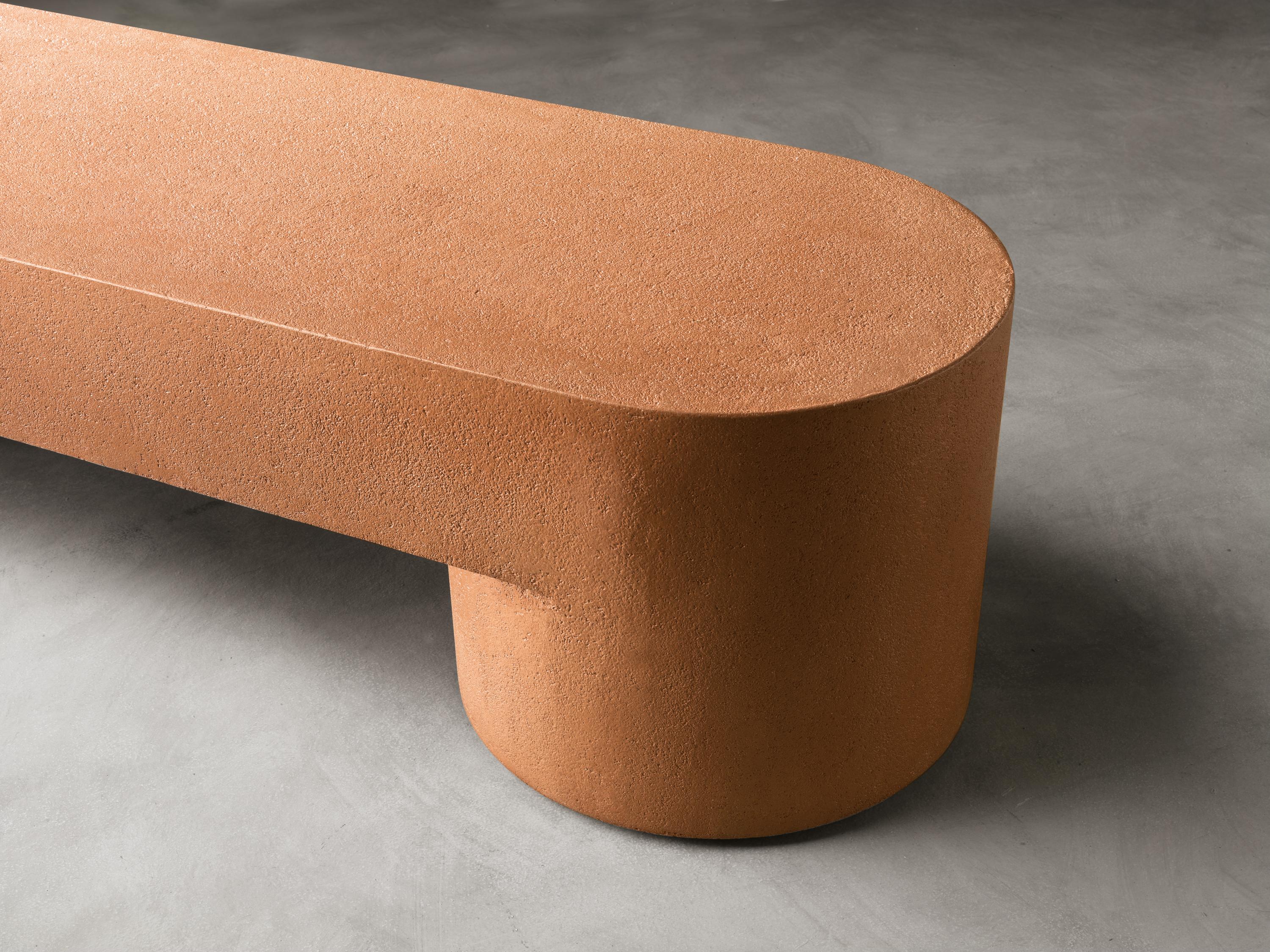 The exaggerated volumes of Lazy-O are the mantra of a series that includes a console table, side tables, and
a bench. The vibrancy of the colors makes the simple, austere forms ironic and playful.
Lightened mdf monolithic structure. Copper brown