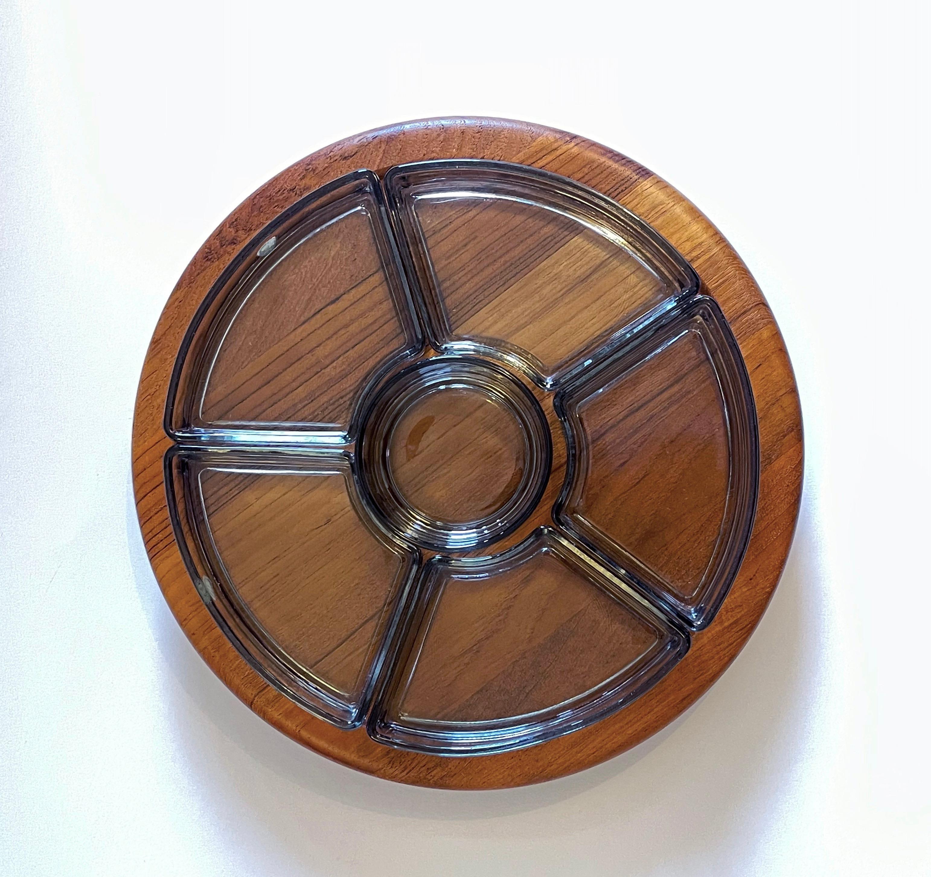 Modernes dänisches Serviertablett oder Teller aus Teakholz von Digsmed, Lazy Susan, ca. 1965 im Zustand „Gut“ im Angebot in Andernach, DE