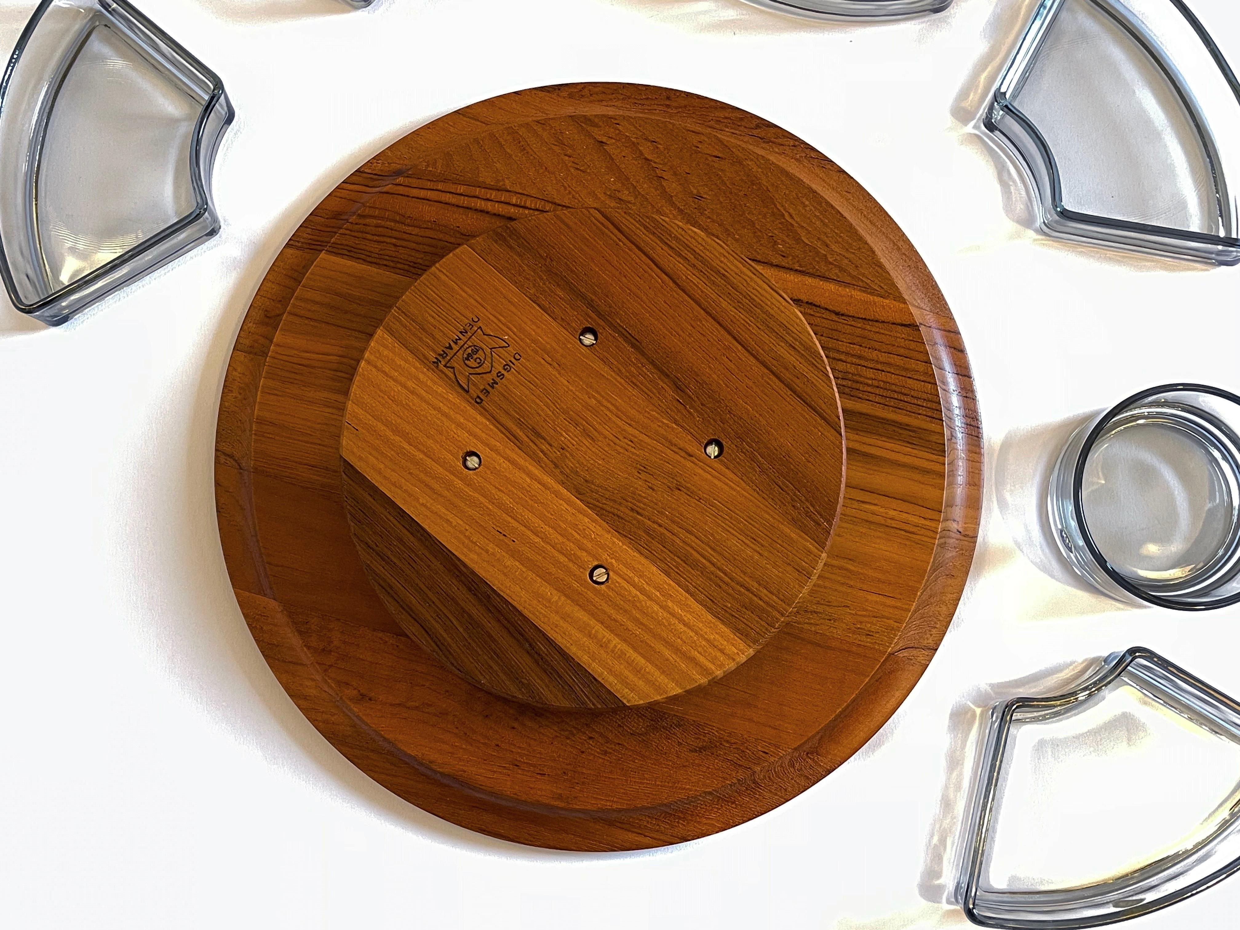 Modernes dänisches Serviertablett oder Teller aus Teakholz von Digsmed, Lazy Susan, ca. 1965 (20. Jahrhundert) im Angebot