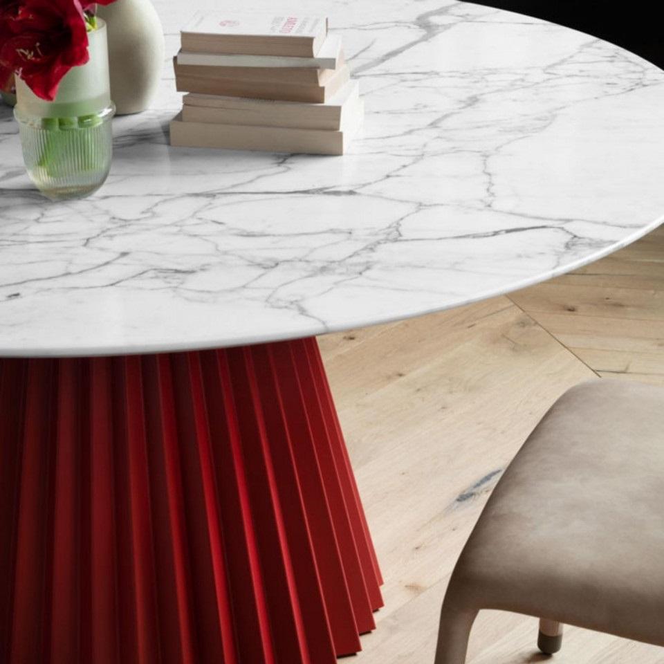 Lazy Susan Dining Table with Lacquered Metal Base, Marble Top, Seats 8–10 In Distressed Condition For Sale In NEW YORK, NY