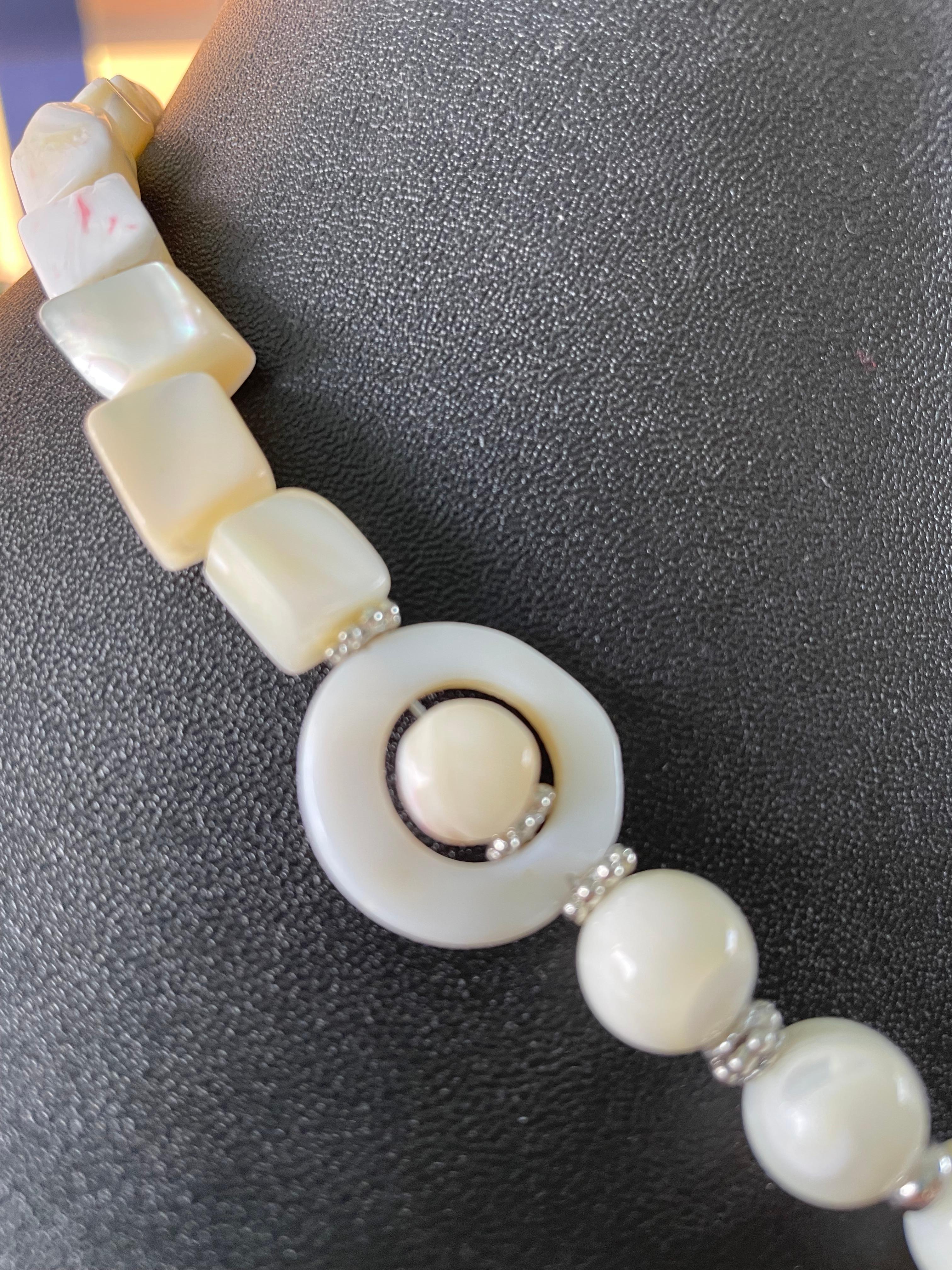 Bead LB Antique carved Mother of Pearl Chinese pendant necklace with MOP beads For Sale