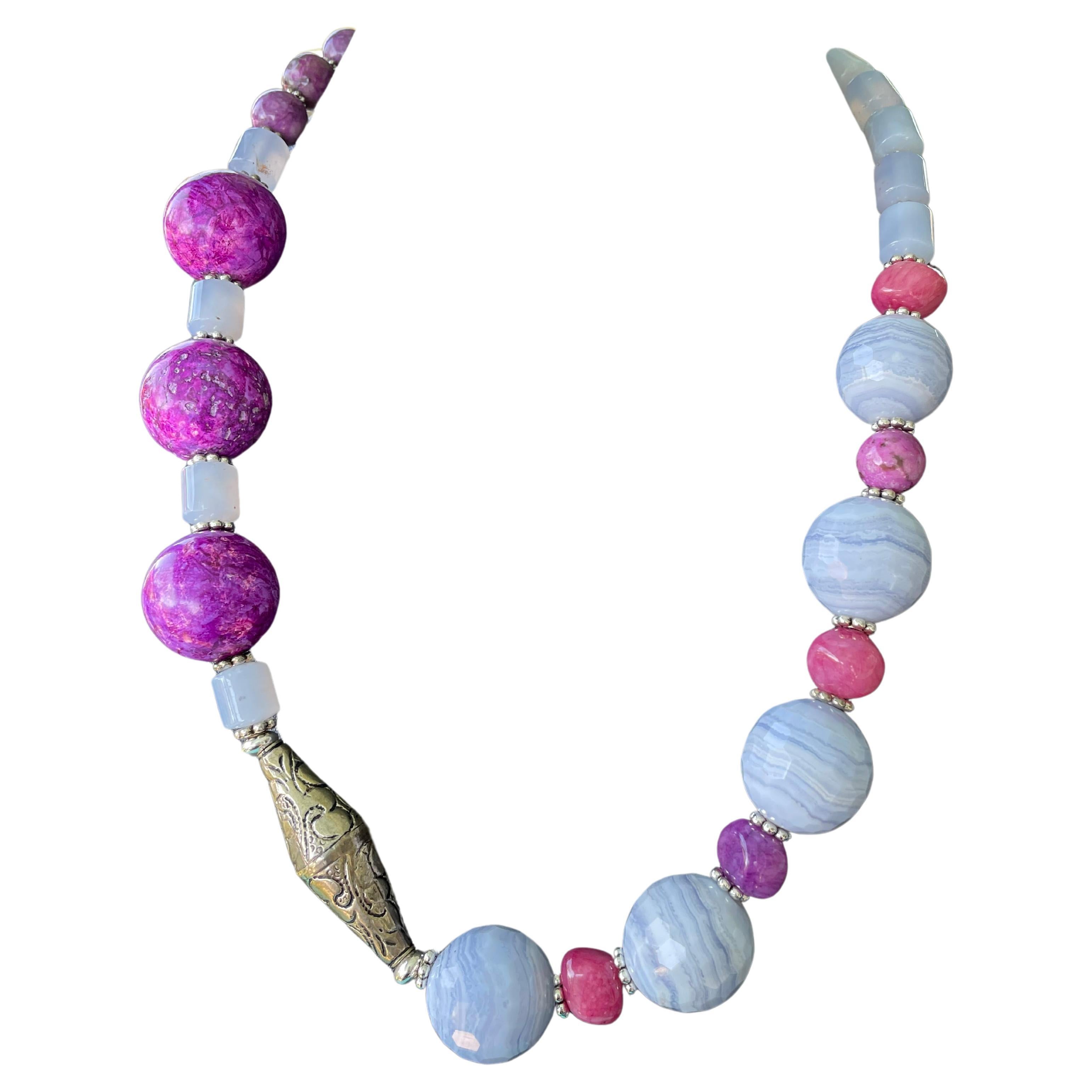 LB Halskette aus Sterlingsilber mit blauem Achat, lila gefärbtem Sugilit und blauem Calcedony 
