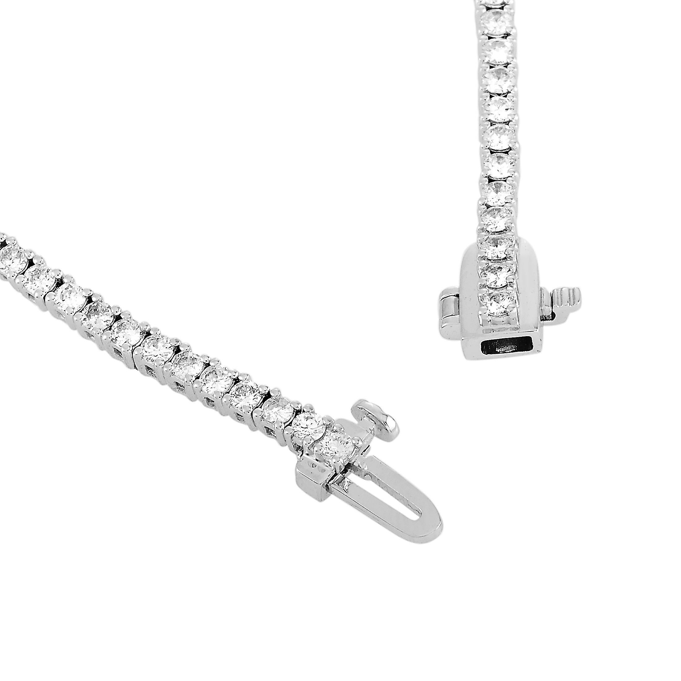 This LB Exclusive tennis bracelet is made out of 14K white gold and diamonds that total 2.02 carats. The bracelet weighs 6.9 grams and measures 7.50” in length.
 
 Offered in brand new condition, this jewelry piece includes a gift box.