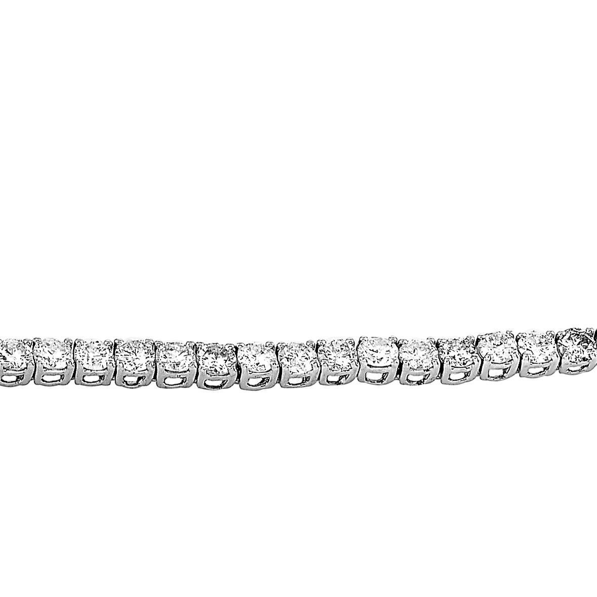 LB Exclusive 14 Karat White Gold, 3.15 Carat Diamond Tennis Bracelet In New Condition In Southampton, PA