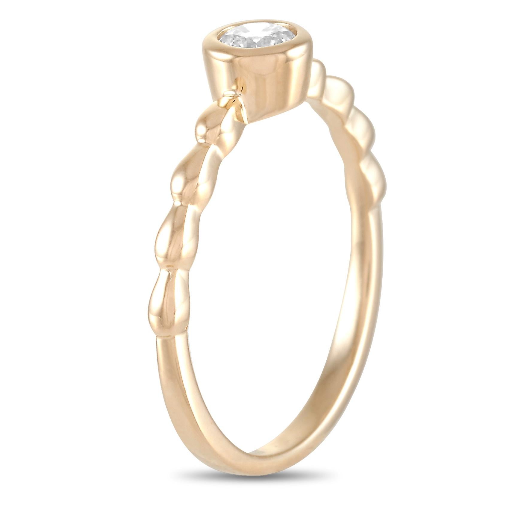 This LB Exclusive ring is made of 14K yellow gold and embellished with a 0.25 ct diamond stone. The ring weighs 1.9 grams and boasts band thickness of 1 mm and top height of 3 mm, while top dimensions measure 5 by 5 mm.
 
 Offered in brand new
