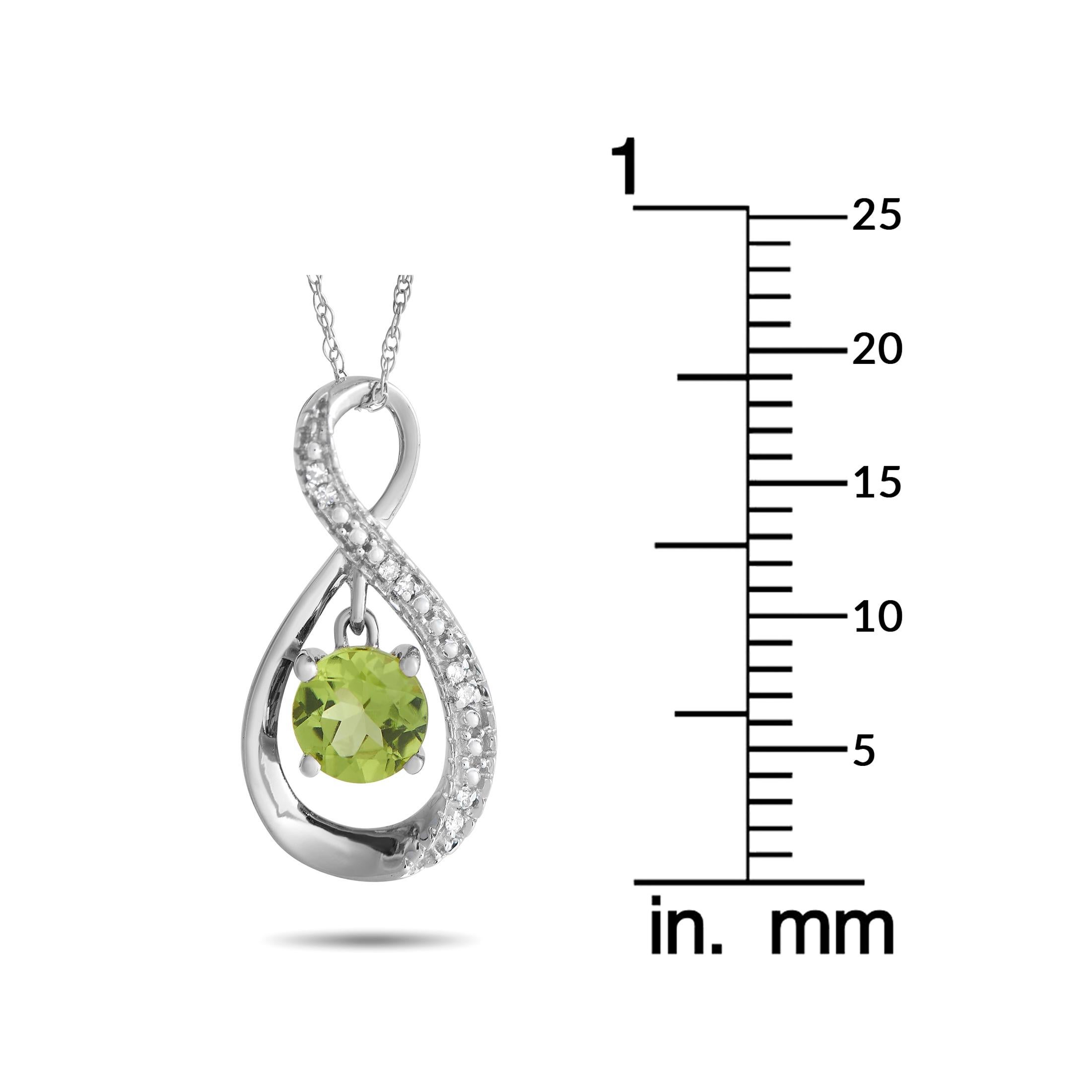 LB Exclusive 14K White Gold 0.03ct Diamond and Peridot Necklace In Excellent Condition For Sale In Southampton, PA
