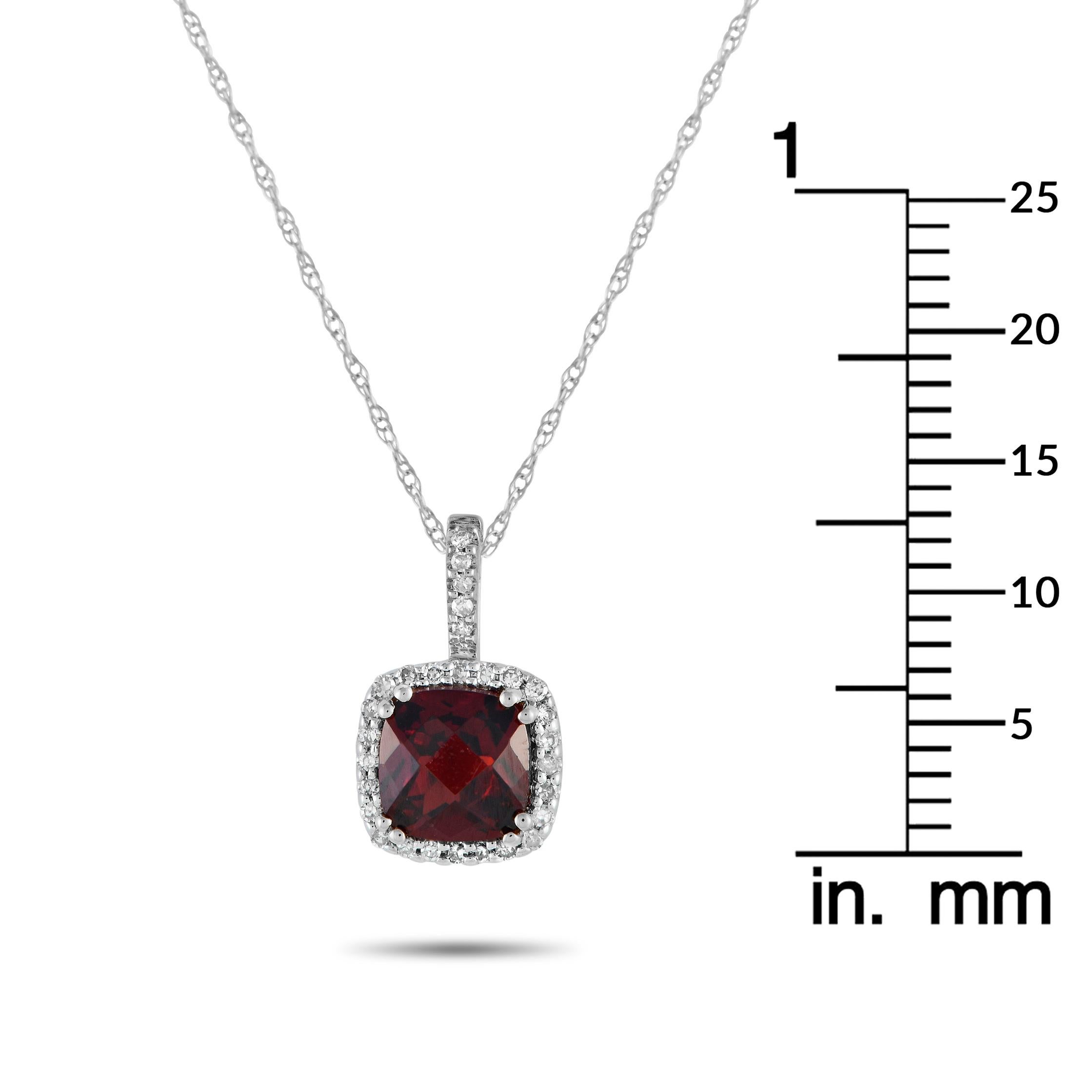 LB Exclusive 14K White Gold 0.09ct Diamond Pendant Necklace In condizioni Nuovo in vendita a Southampton, PA