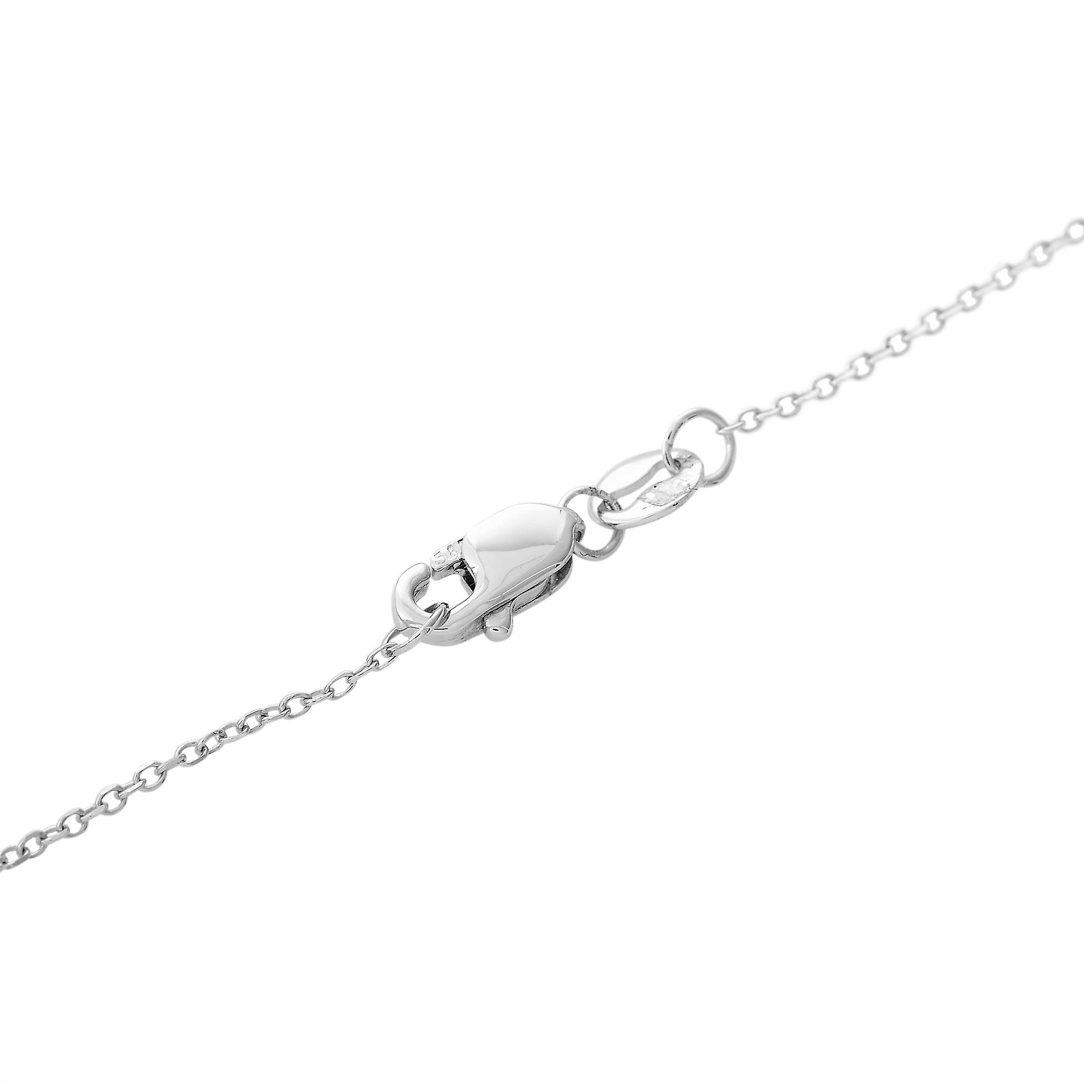 Taille ronde LB Exclusive Collier pendentif en or blanc 14 carats avec diamants de 0,10 carat en vente