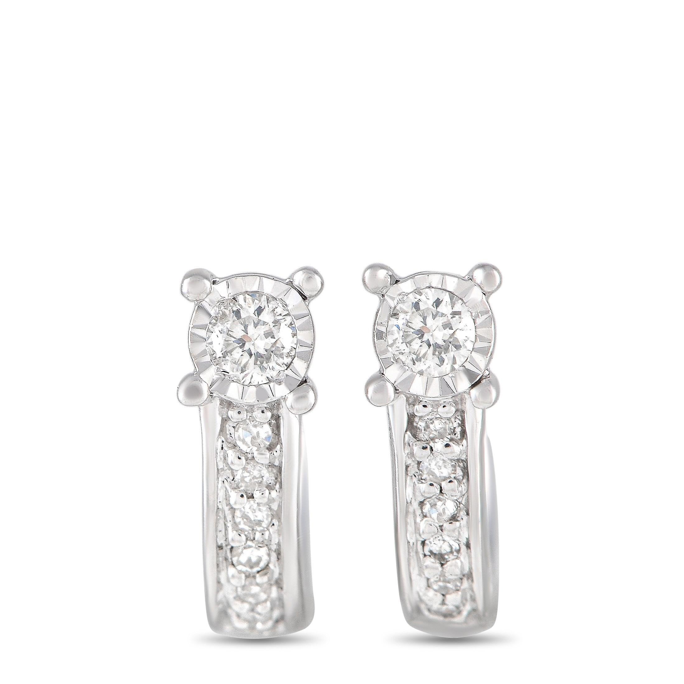 LB Exclusive 14K White Gold 0.10ct Diamond Earrings In New Condition For Sale In Southampton, PA