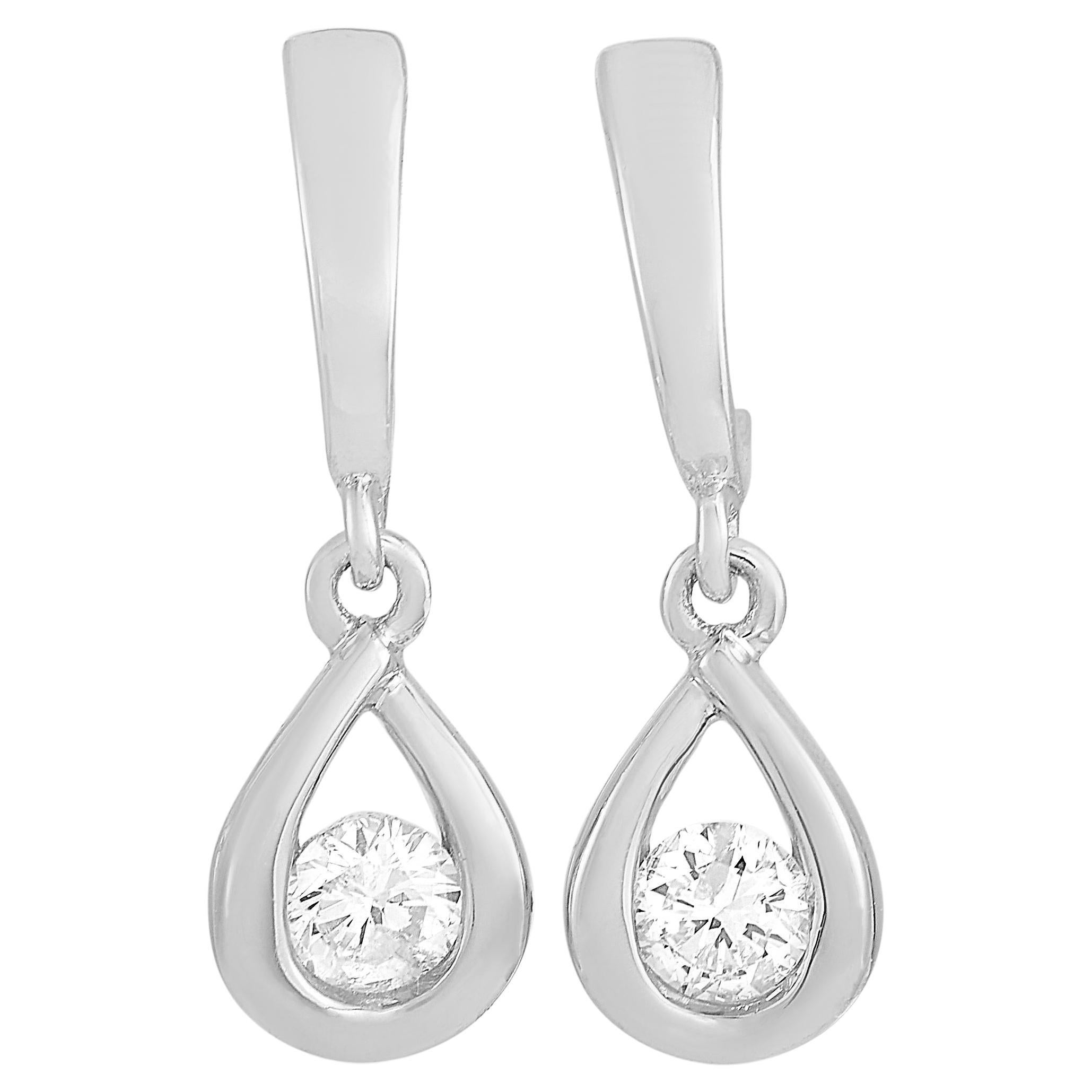 LB Exclusive 14k White Gold 0.20ct Diamond Earrings For Sale