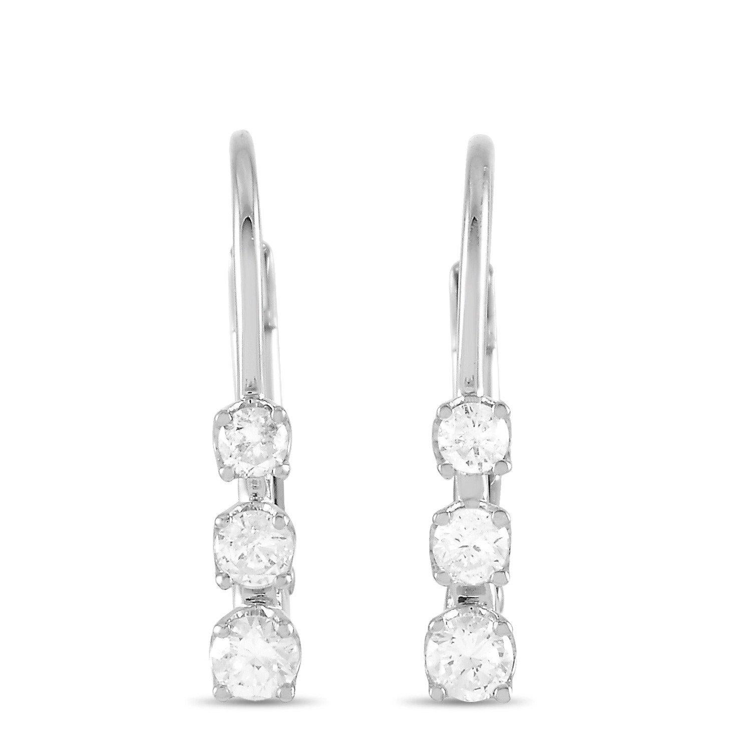 LB Exclusive 14K White Gold 0.25 Ct Diamond Earrings In New Condition For Sale In Southampton, PA