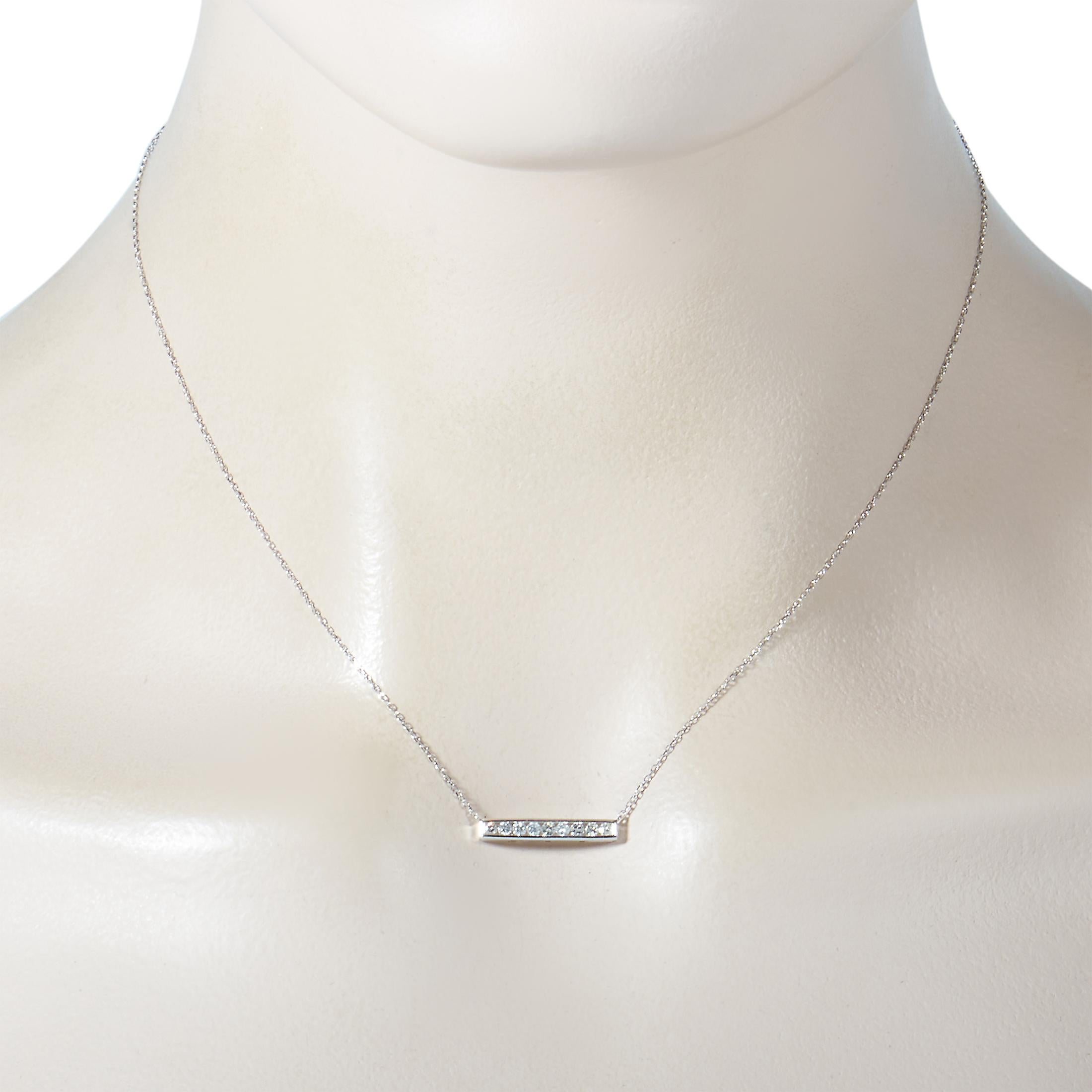 LB Exklusive Bar-Halskette aus 14 Karat Weißgold mit 0,25 Karat Diamanten (Rundschliff) im Angebot