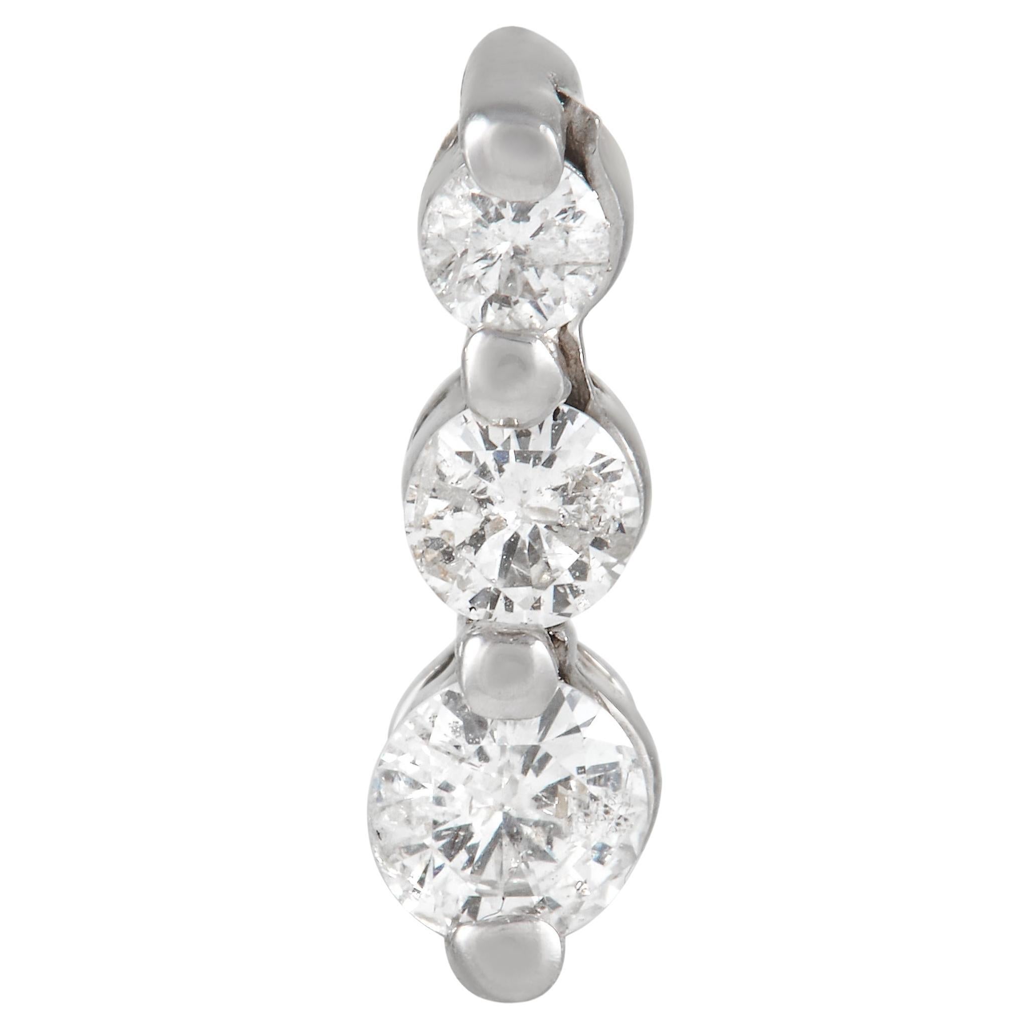 LB Exclusive 18 Karat White Gold Diamond Pendant For Sale at 1stDibs