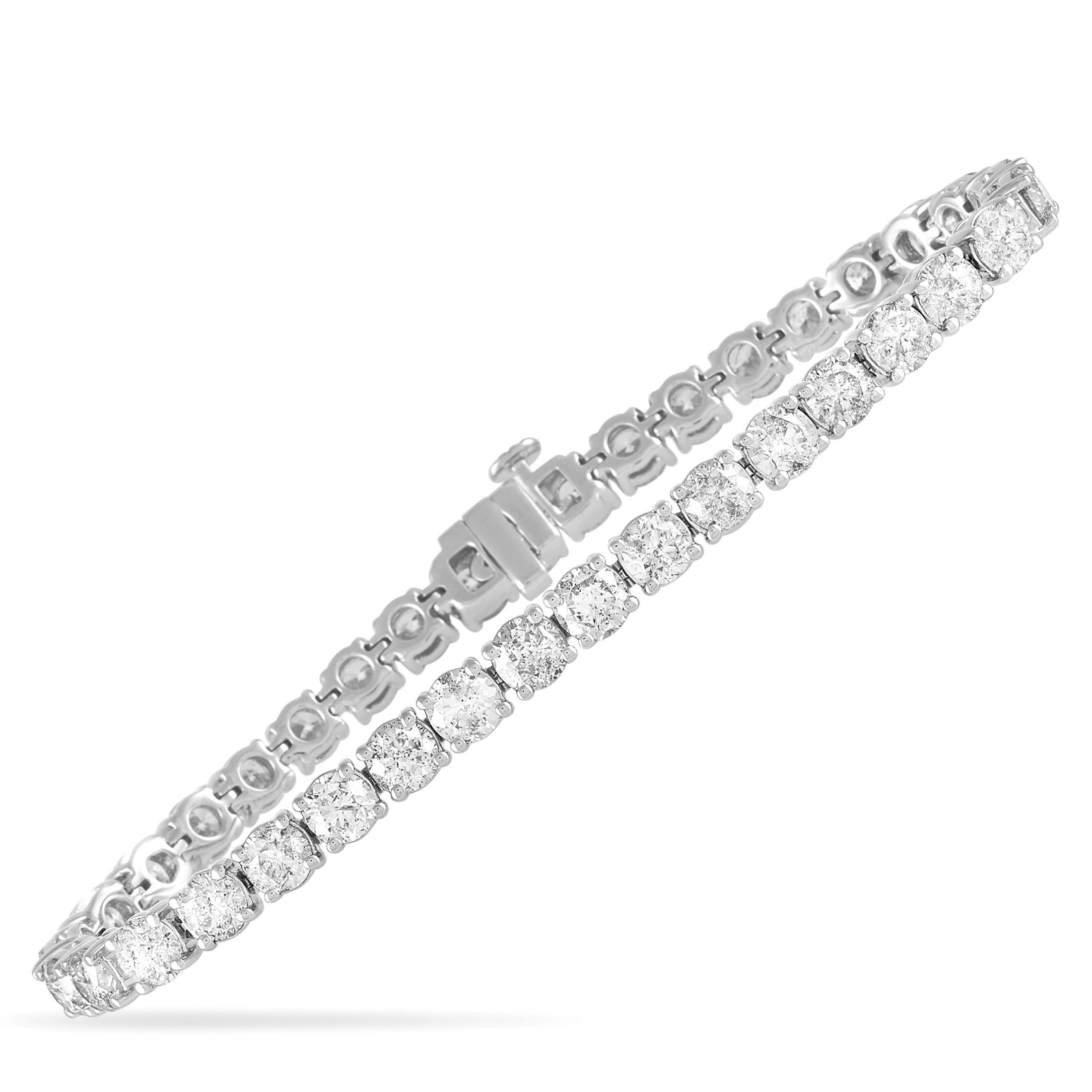 LB Exclusive 14K White Gold 15.00 ct Diamond Bracelet In New Condition In Southampton, PA