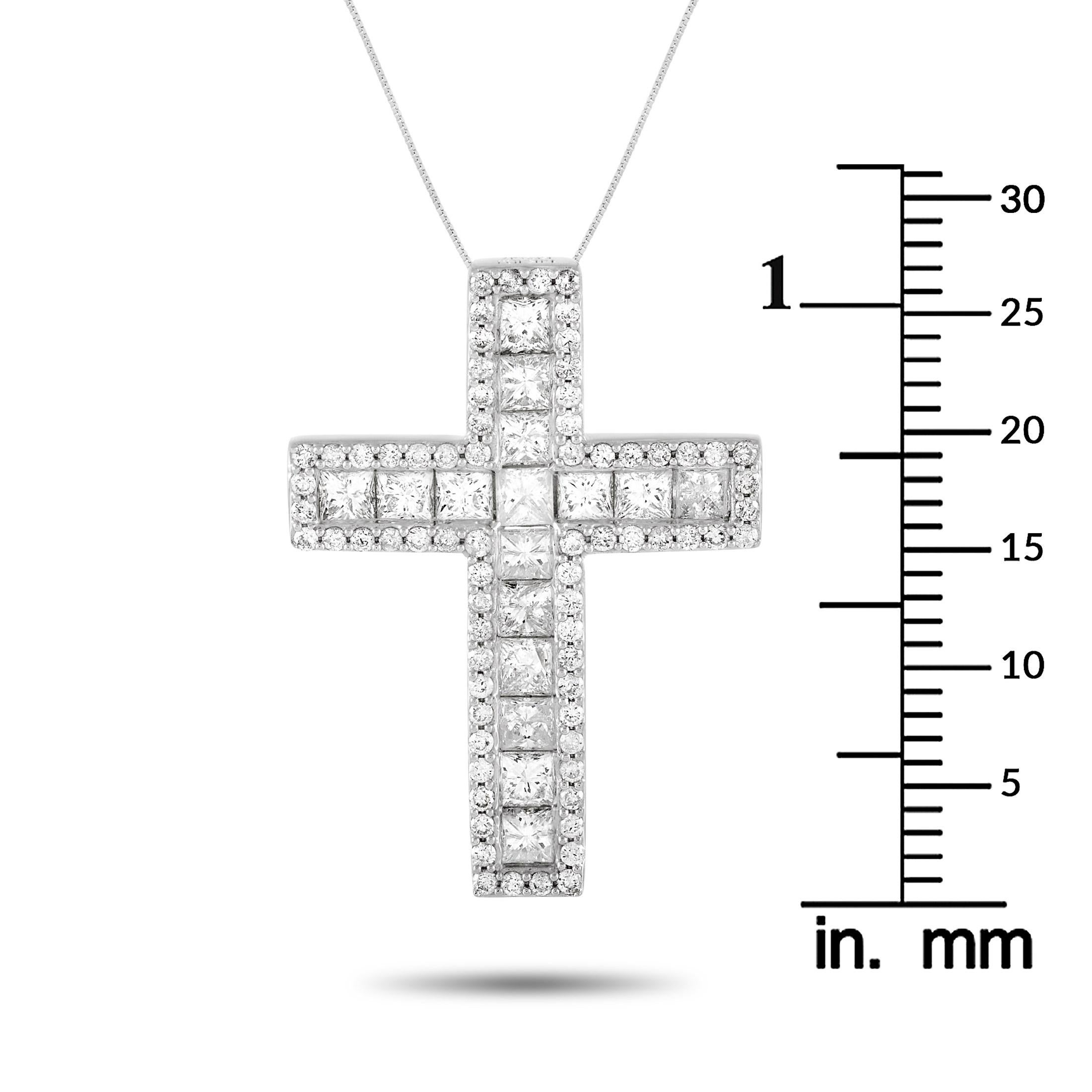 LB Exclusive 14 Karat White Gold 2.23 Carat Diamond Cross Necklace In New Condition In Southampton, PA