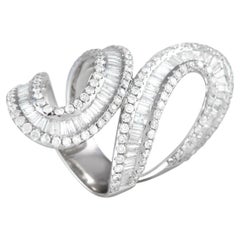 Exklusiver Wirbelring aus 14 Karat Weißgold mit 3,00 Karat Diamanten