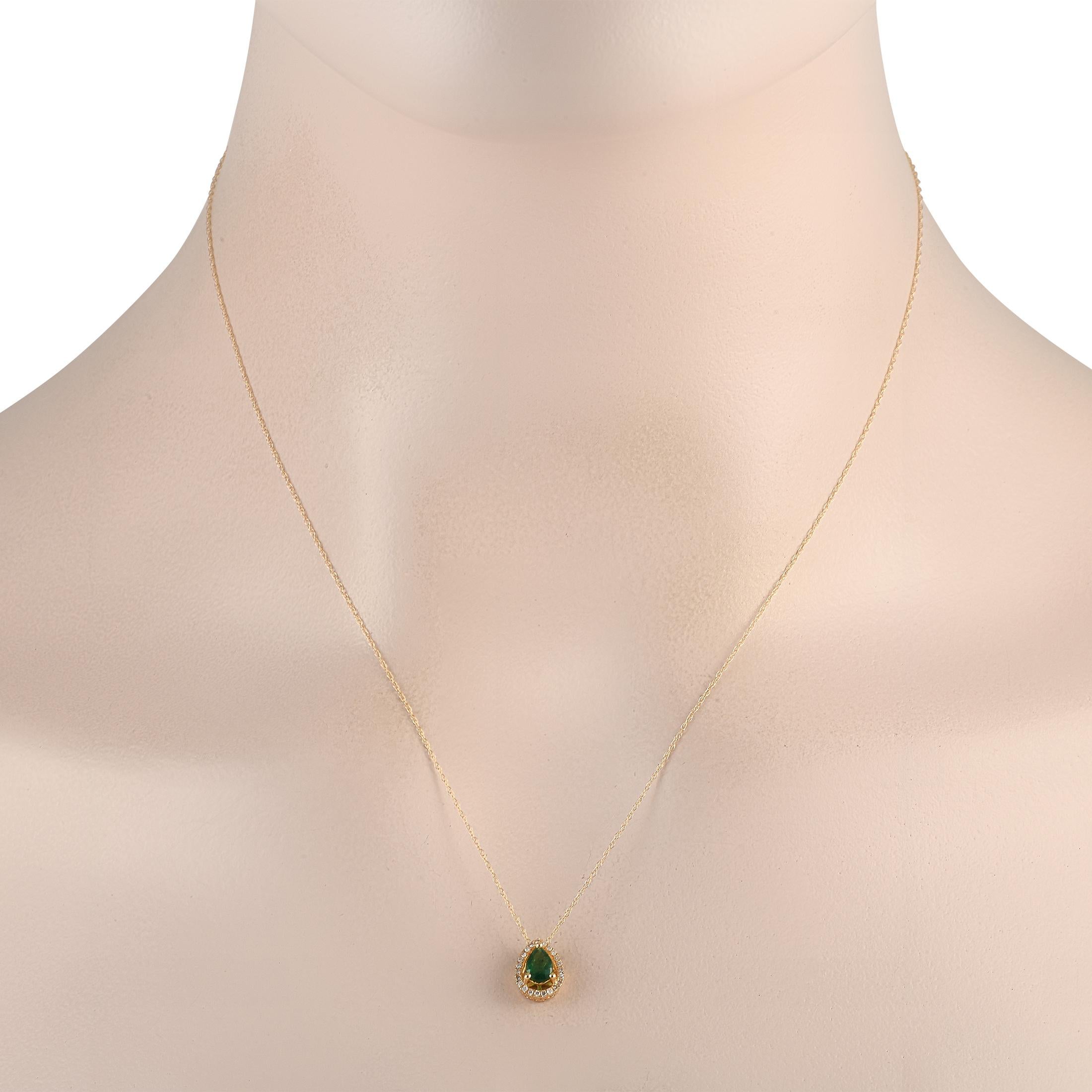 Here is an incredibly lightweight and attractive piece of jewelry that can upgrade your looks in an instant. This LB Exclusive necklace features a delicate cable chain holding a pear-shaped pendant measuring 0.45 by 0.25. The pendant beats a