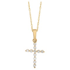 LB Exclusive Collana con croce in oro giallo 14K e diamanti da 0,09 carati