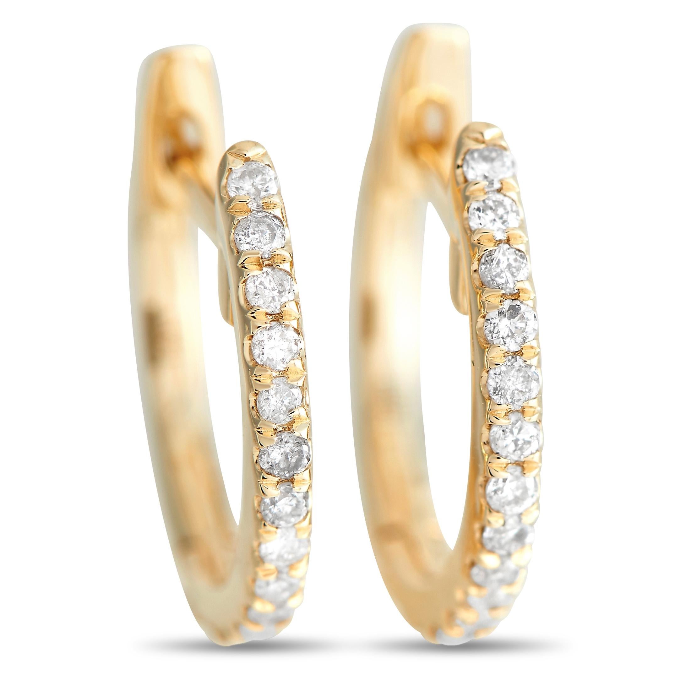 LB Exclusive 14K Yellow Gold 0.12 Ct Diamond Small Hoop Earrings In New Condition In Southampton, PA