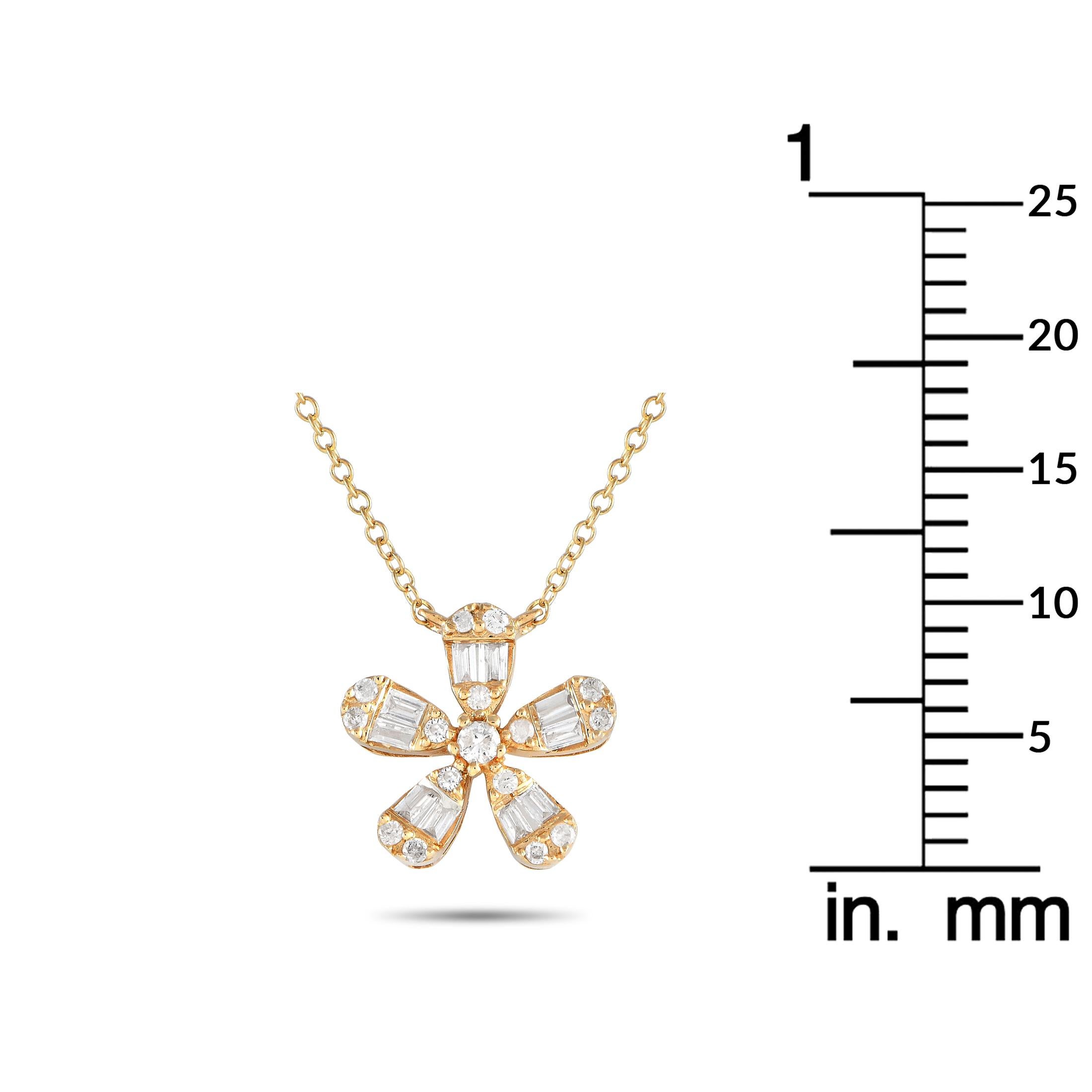 LB Exclusive 14K Yellow Gold 0.23ct Diamond Flower Necklace PN14995 In New Condition For Sale In Southampton, PA